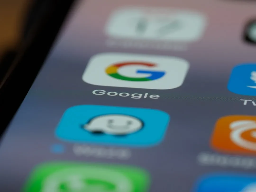 Apple to Launch Enhanced Siri with Google AI in 2026