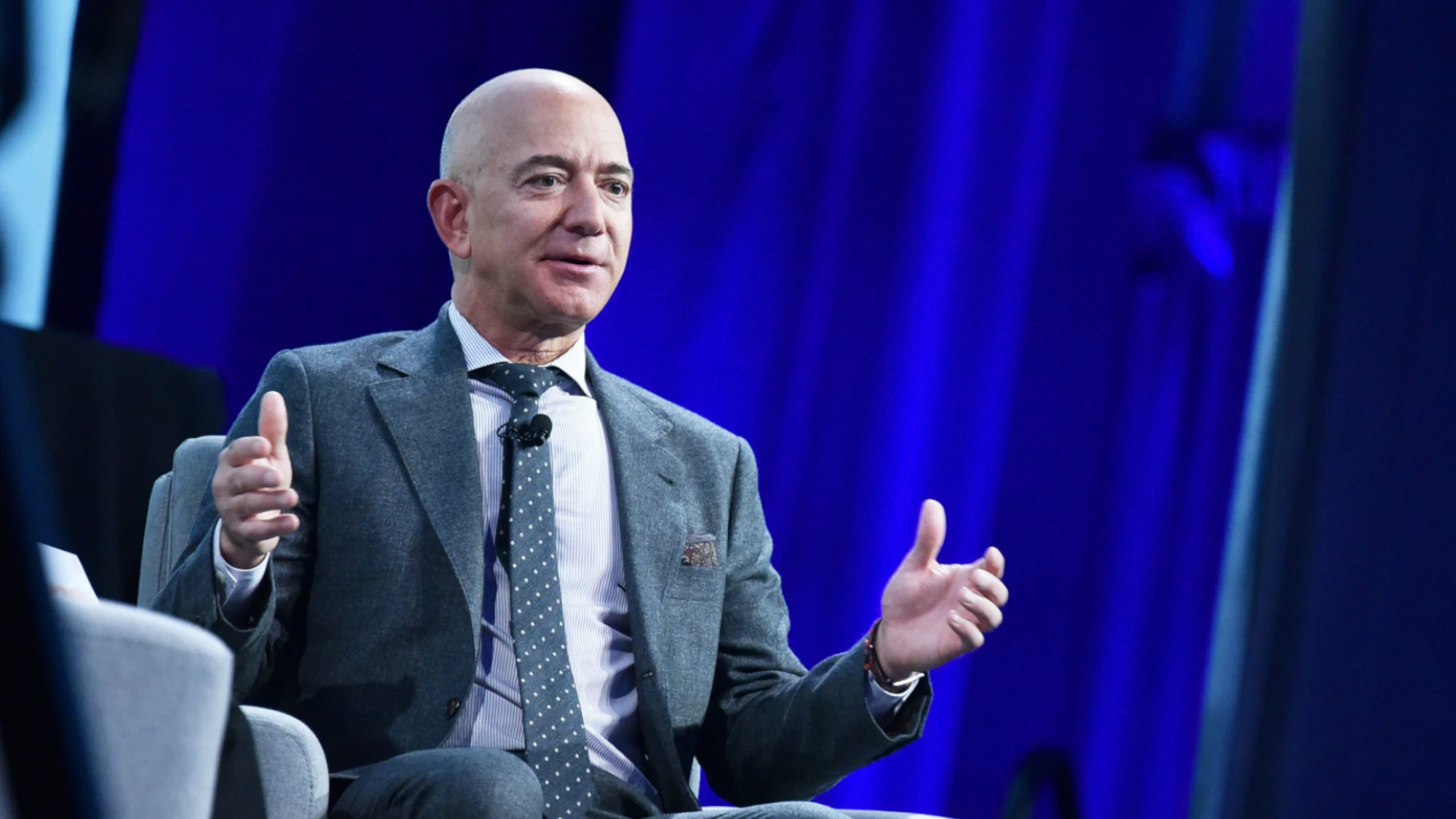 Bezos's Project Prometheus seeks billions for AI acquisitions