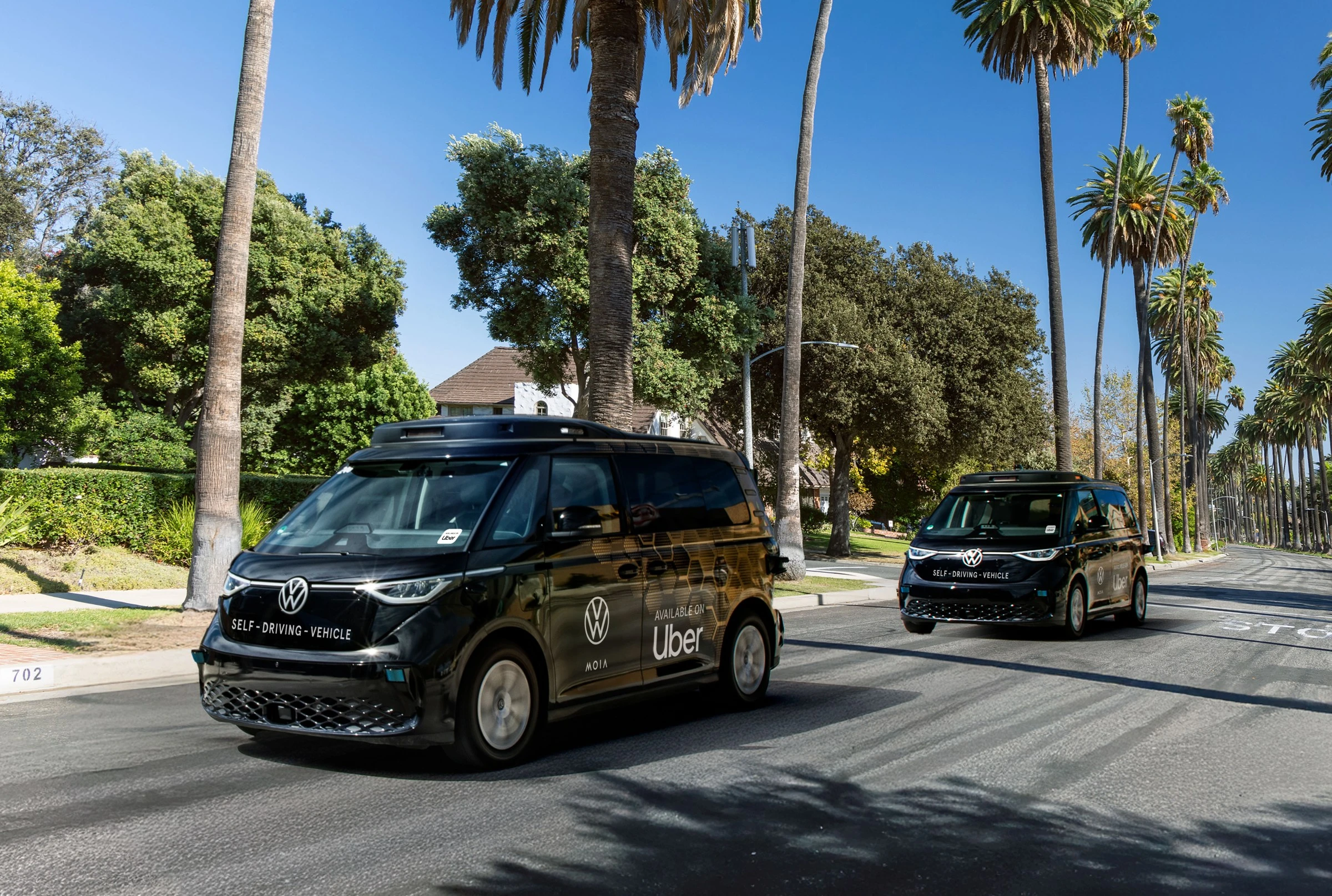 Uber Unveils Autonomous Solutions for Robotaxi Commercialization