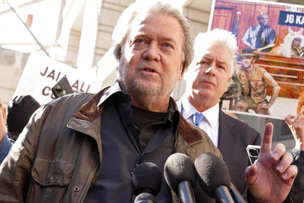 Supreme Court Vacates Contempt Charges Against Steve Bannon