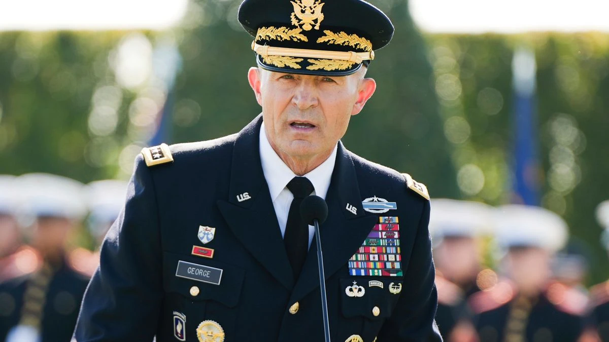 Hegseth Removes Army Chief Amid Iran War Tensions