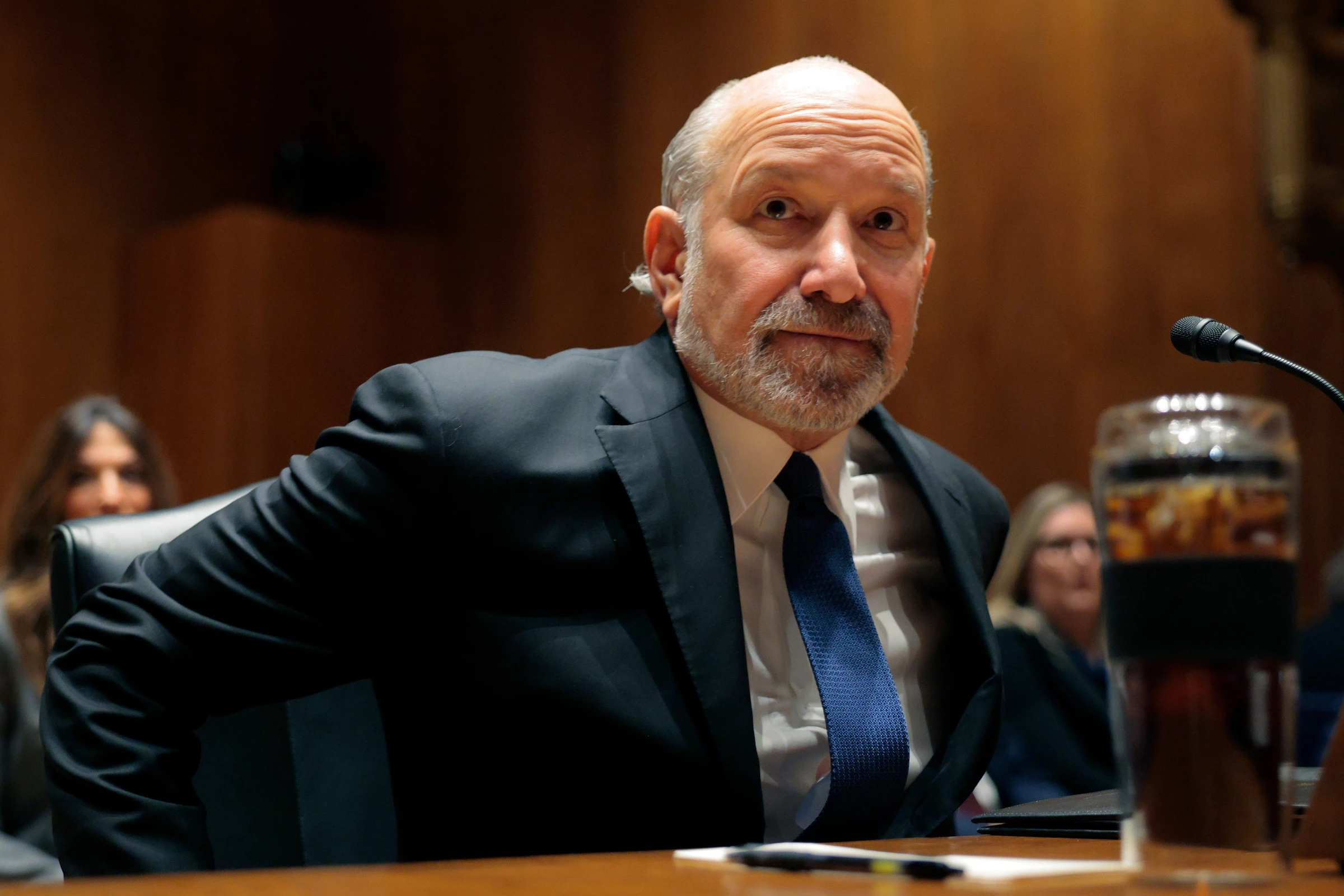 US Commerce Secretary to Testify in Epstein Investigation