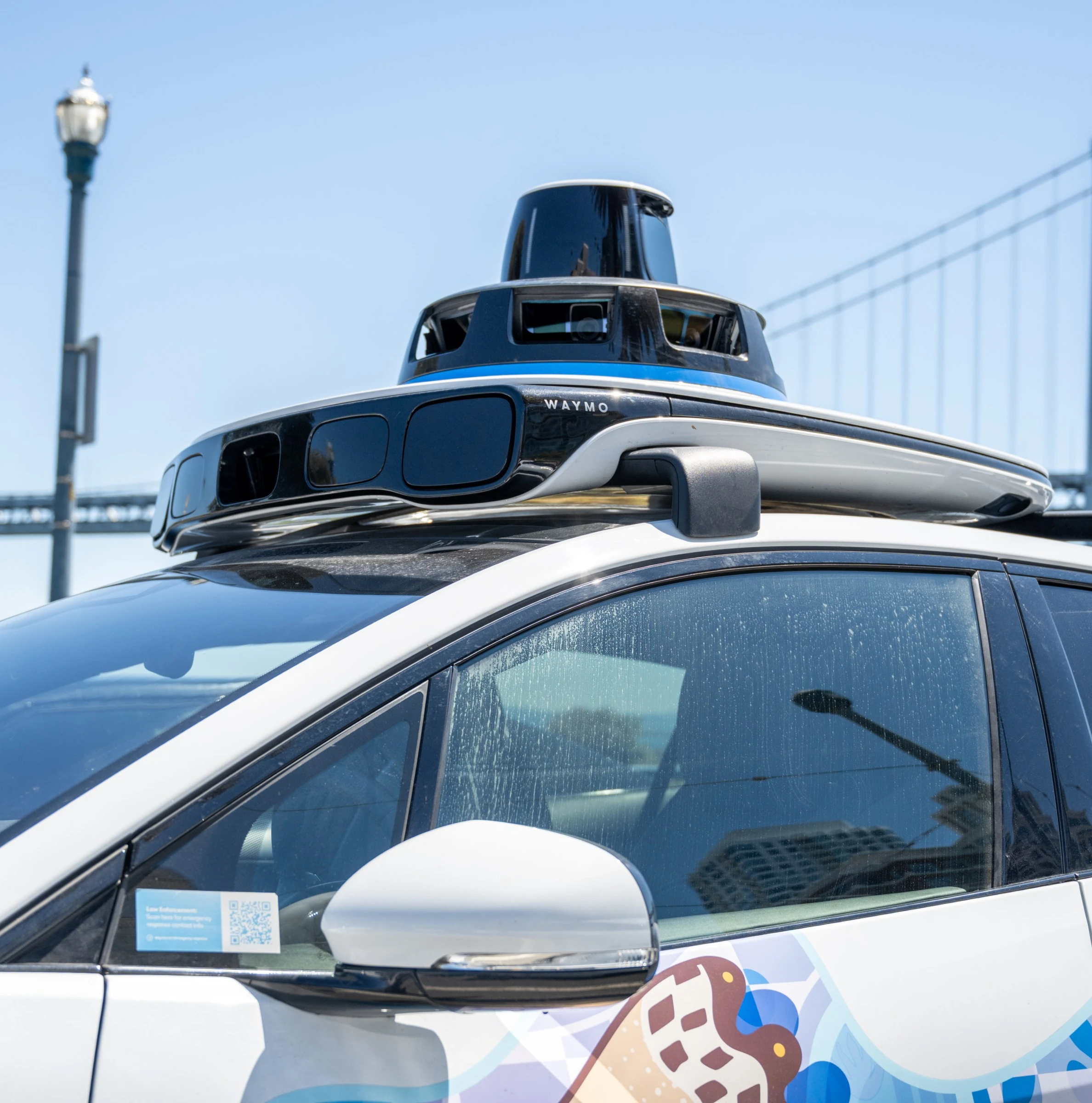 Waymo aims for 1 million weekly robotaxi rides by year-end