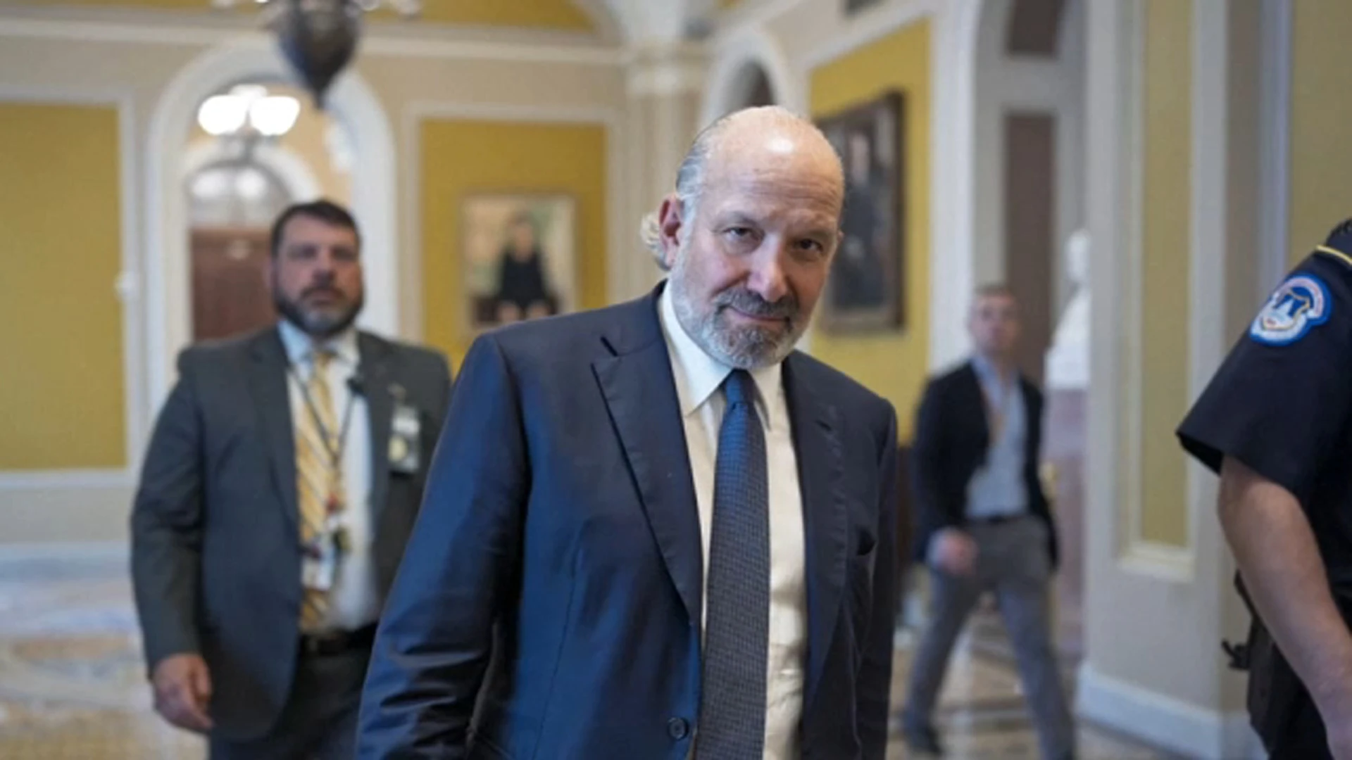 Bipartisan Calls for Lutnick's Resignation Over Epstein Ties