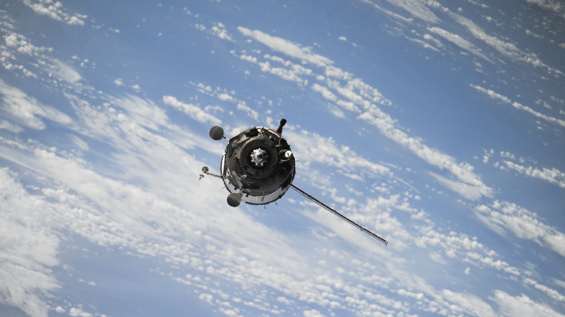 Russia Deploys Co-Orbital ASAT Weapons Threatening US Satellites