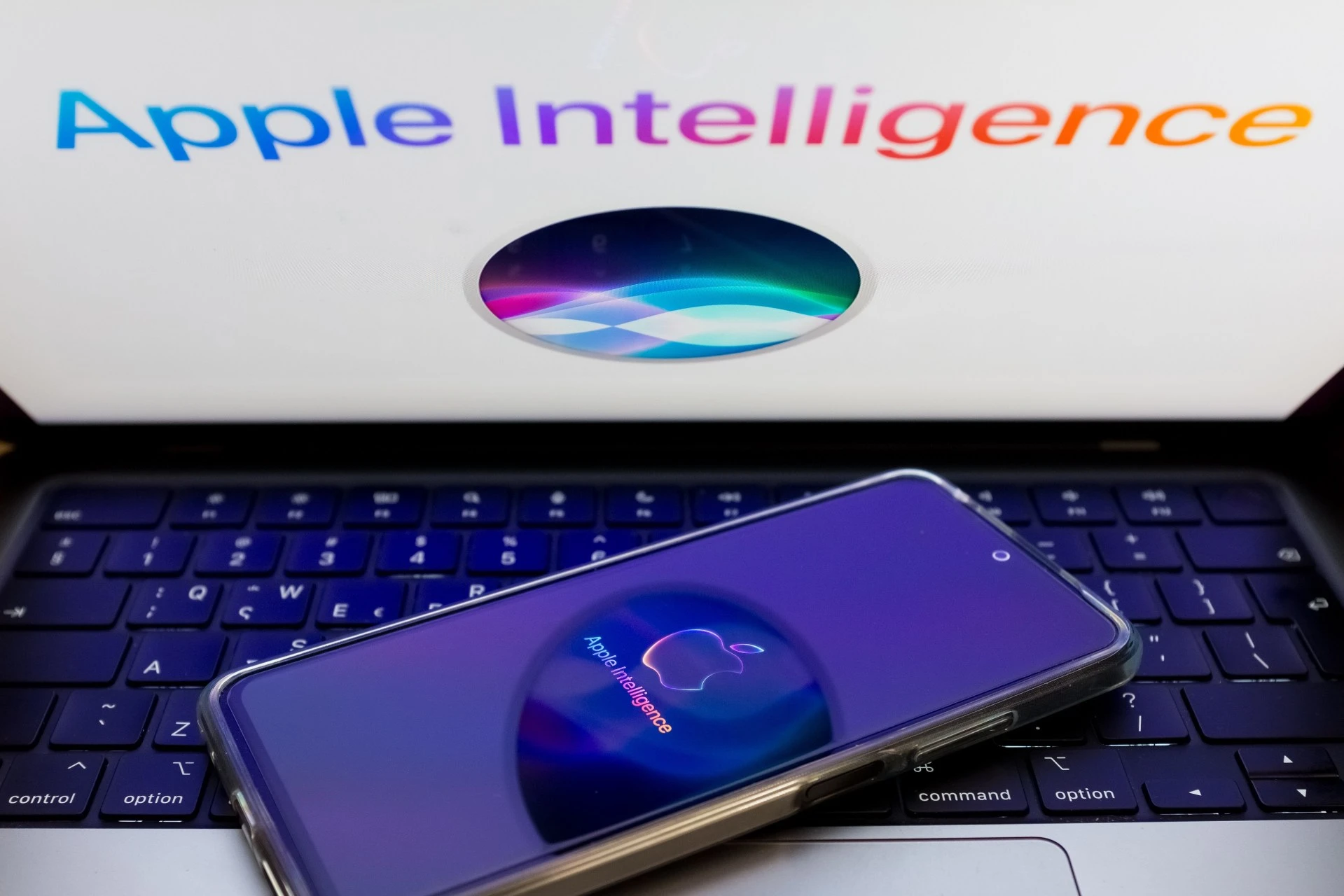 Apple to Launch AI Chatbot Campos to Replace Siri