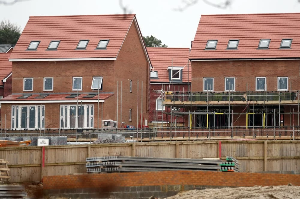 UK Minister Promotes New Towns to Combat Nimbyism