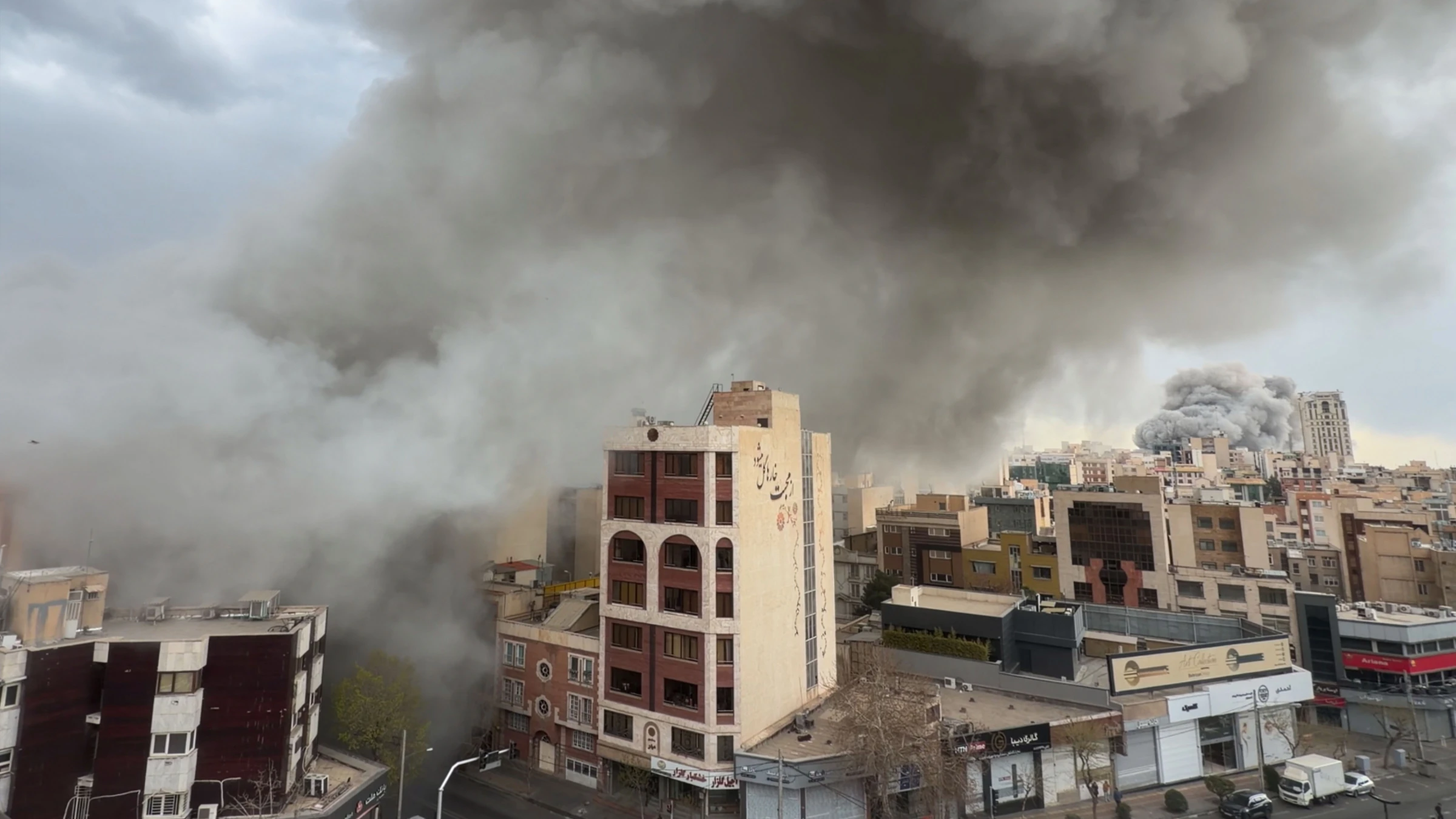 Trump Signals Indefinite Military Operations Against Iran