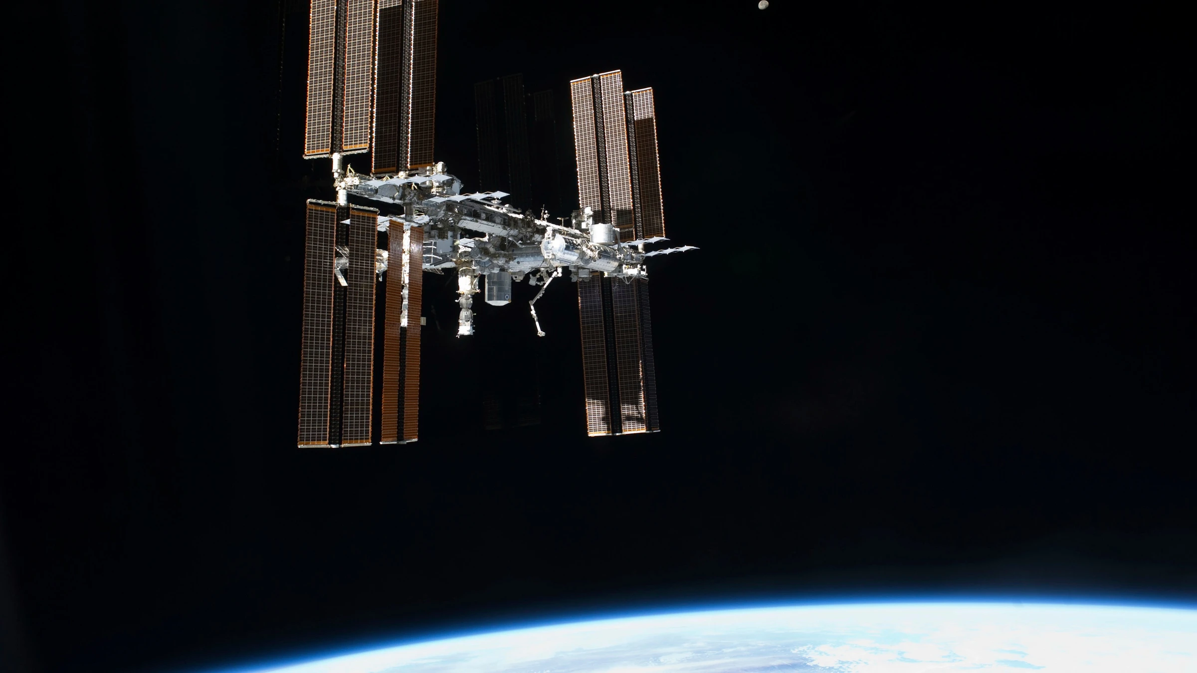 NASA Orders Early Return of Astronauts from ISS
