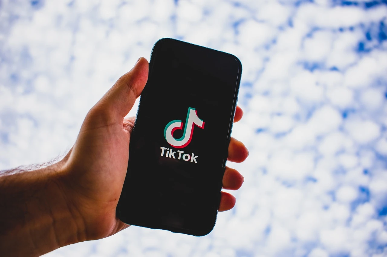 European Commission Accuses TikTok of Digital Services Act Violations