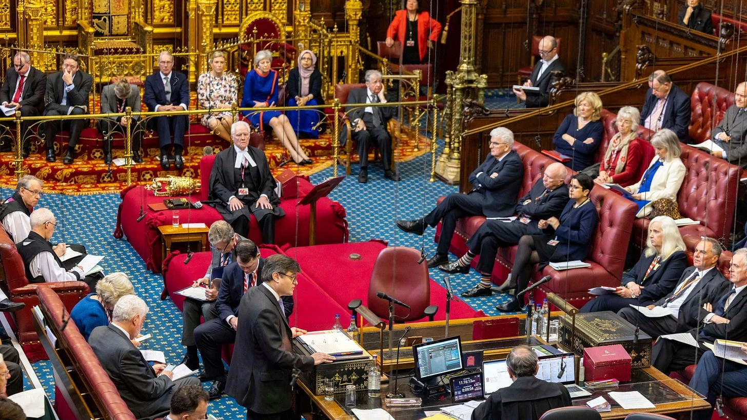UK government abolishes hereditary peerages in House of Lords