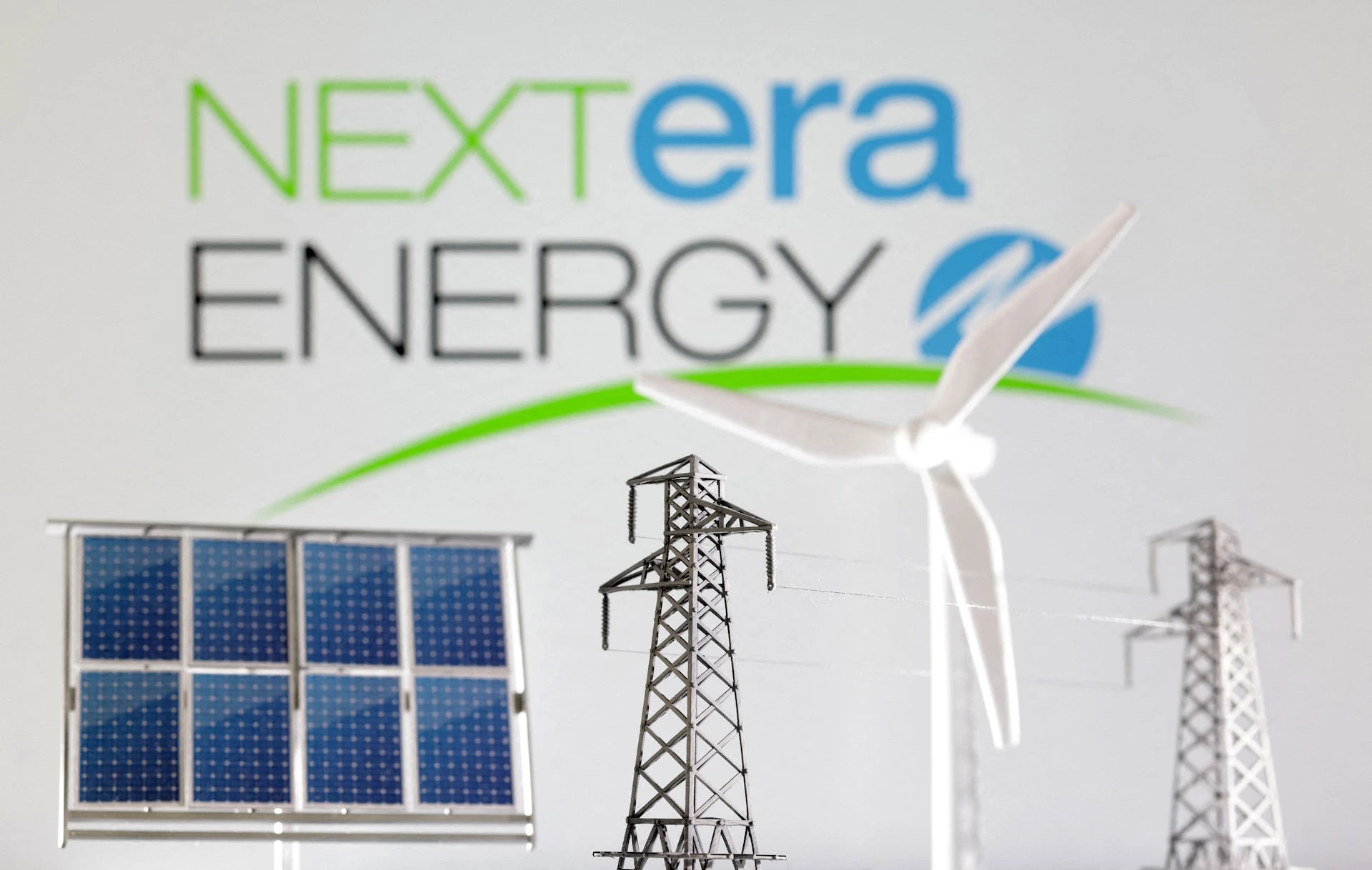 NextEra Energy to Develop 10 Gigawatts of Capacity