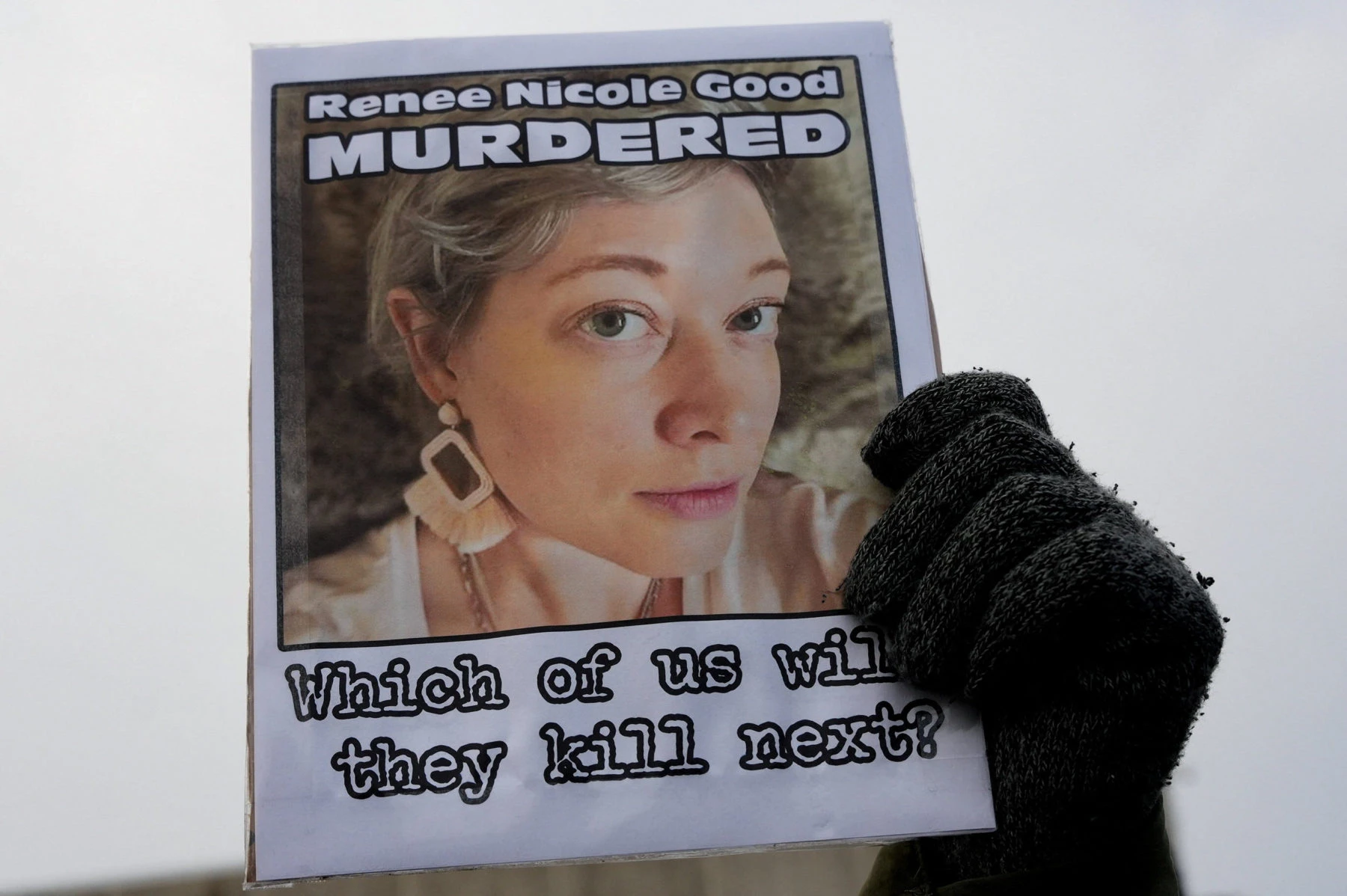 ICE Agent Fatally Shoots Woman in Minneapolis Incident