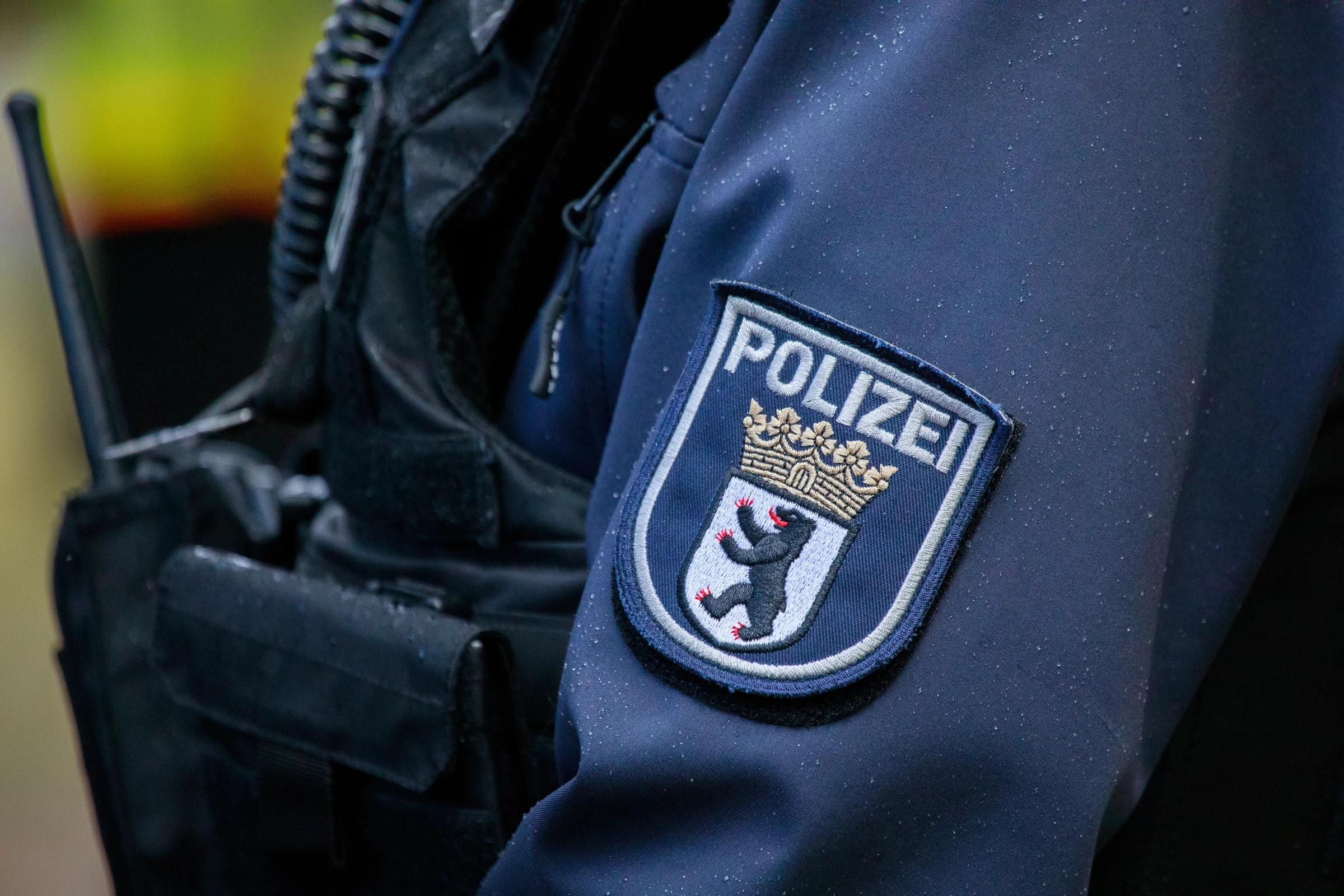 German authorities arrest five for smuggling to Russia