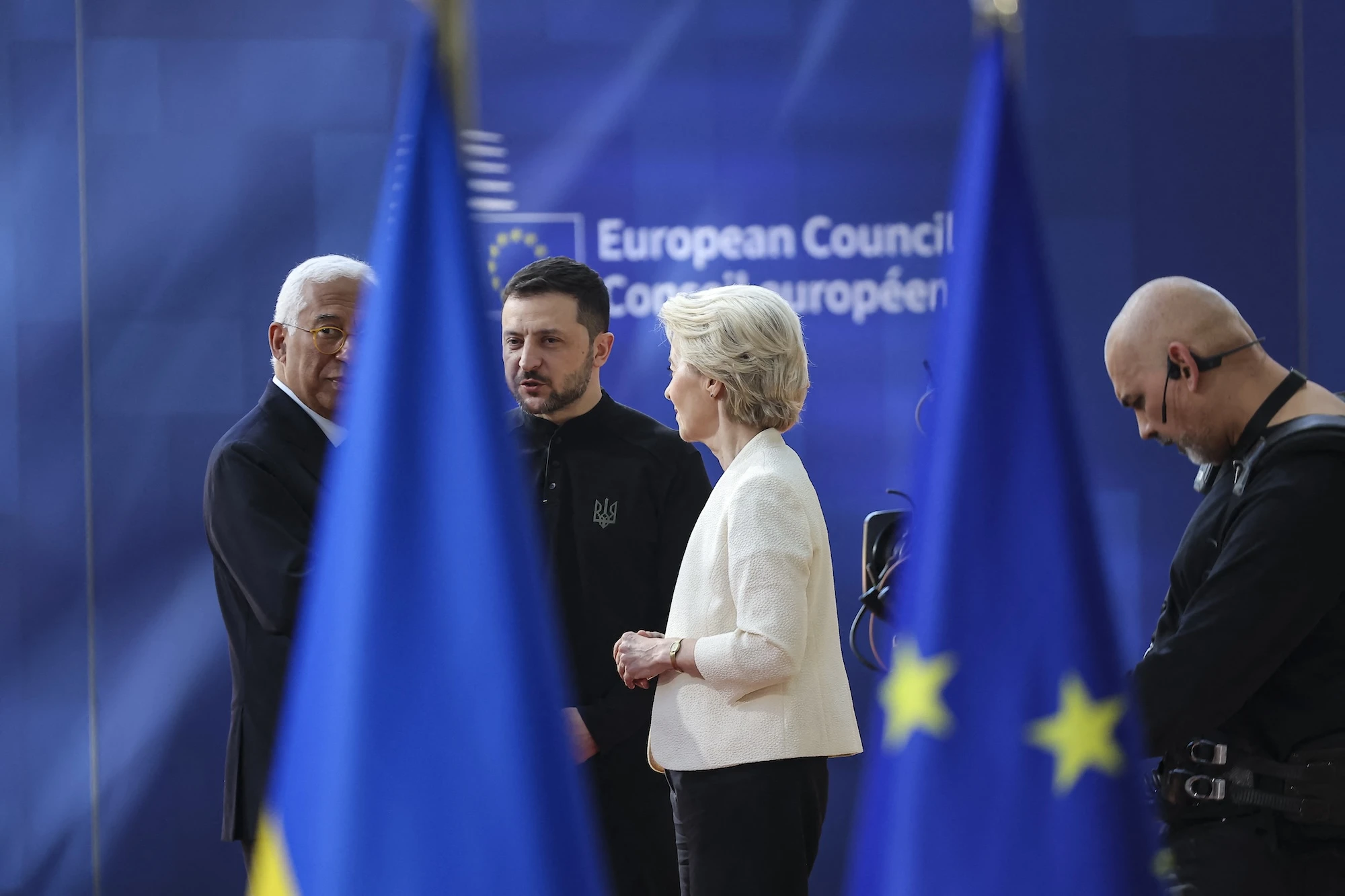 European Commission Approves Defense Plans for France and Czech Republic