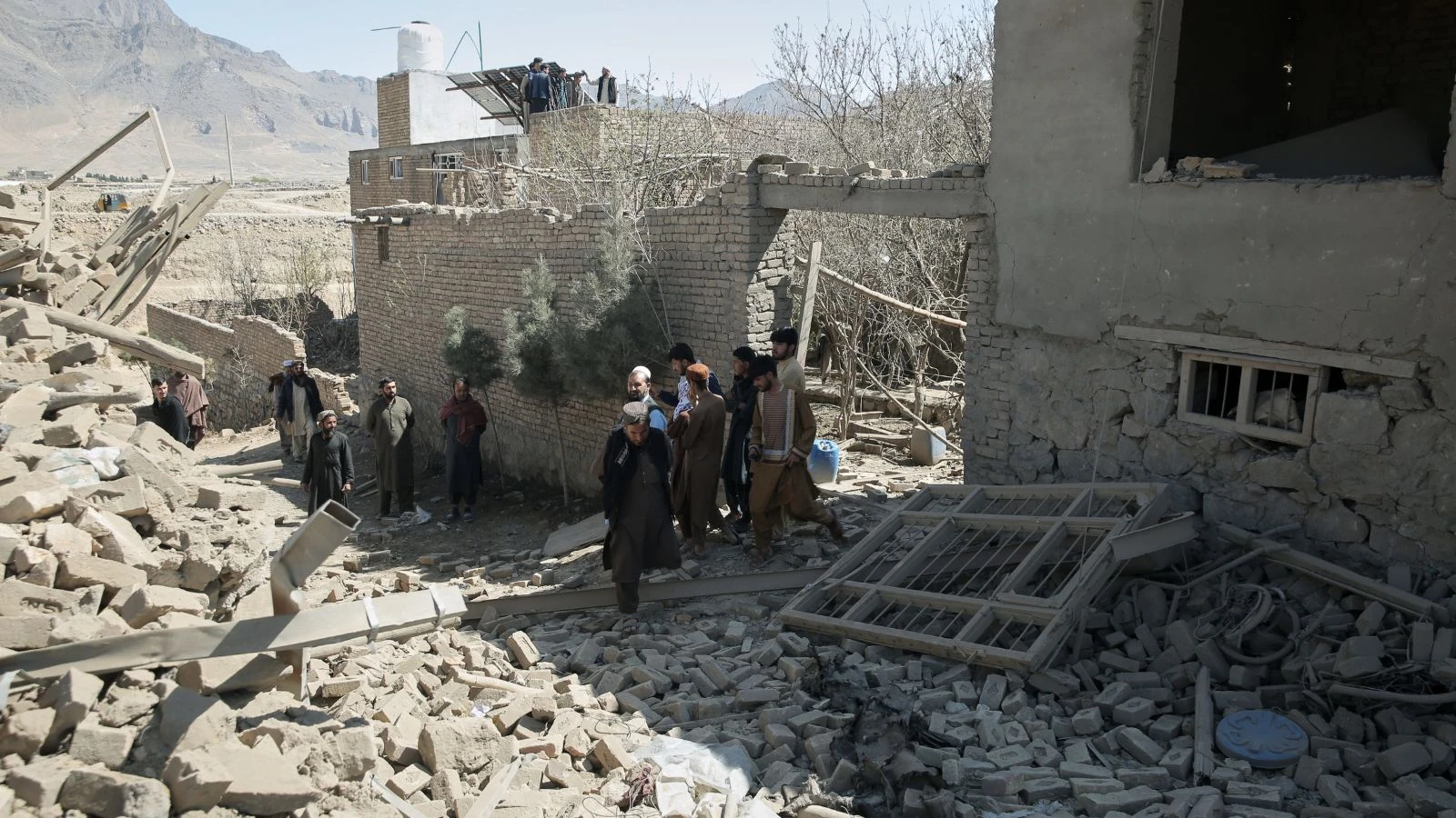 Pakistan pauses airstrikes amid Kabul attack fallout