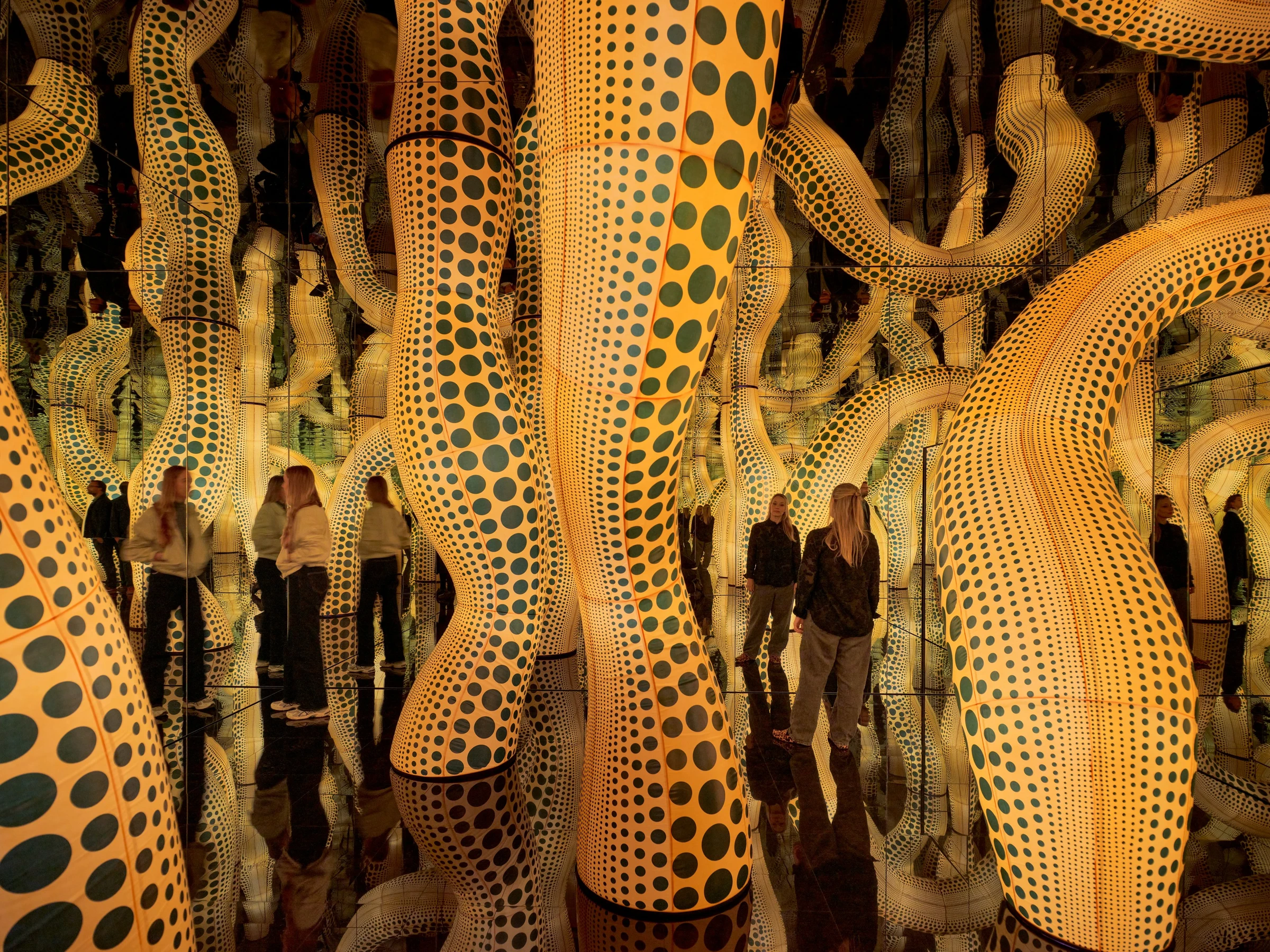 Museum Ludwig Hosts Major Yayoi Kusama Retrospective