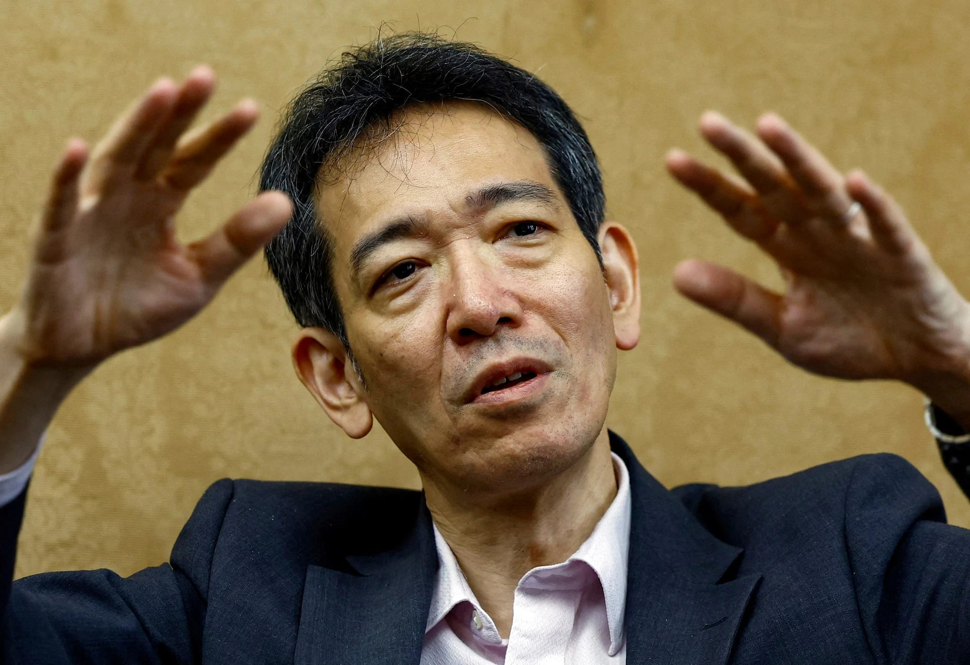 Japan intervenes in forex market to support yen