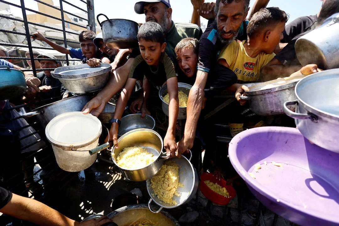 Gaza Aid Deliveries Plummet Amid Ongoing Iran War