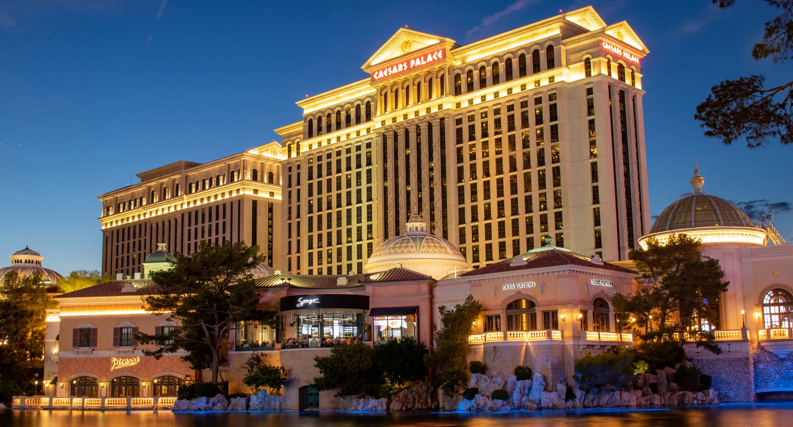 Tilman Fertitta Negotiates $6.5 Billion Caesars Acquisition