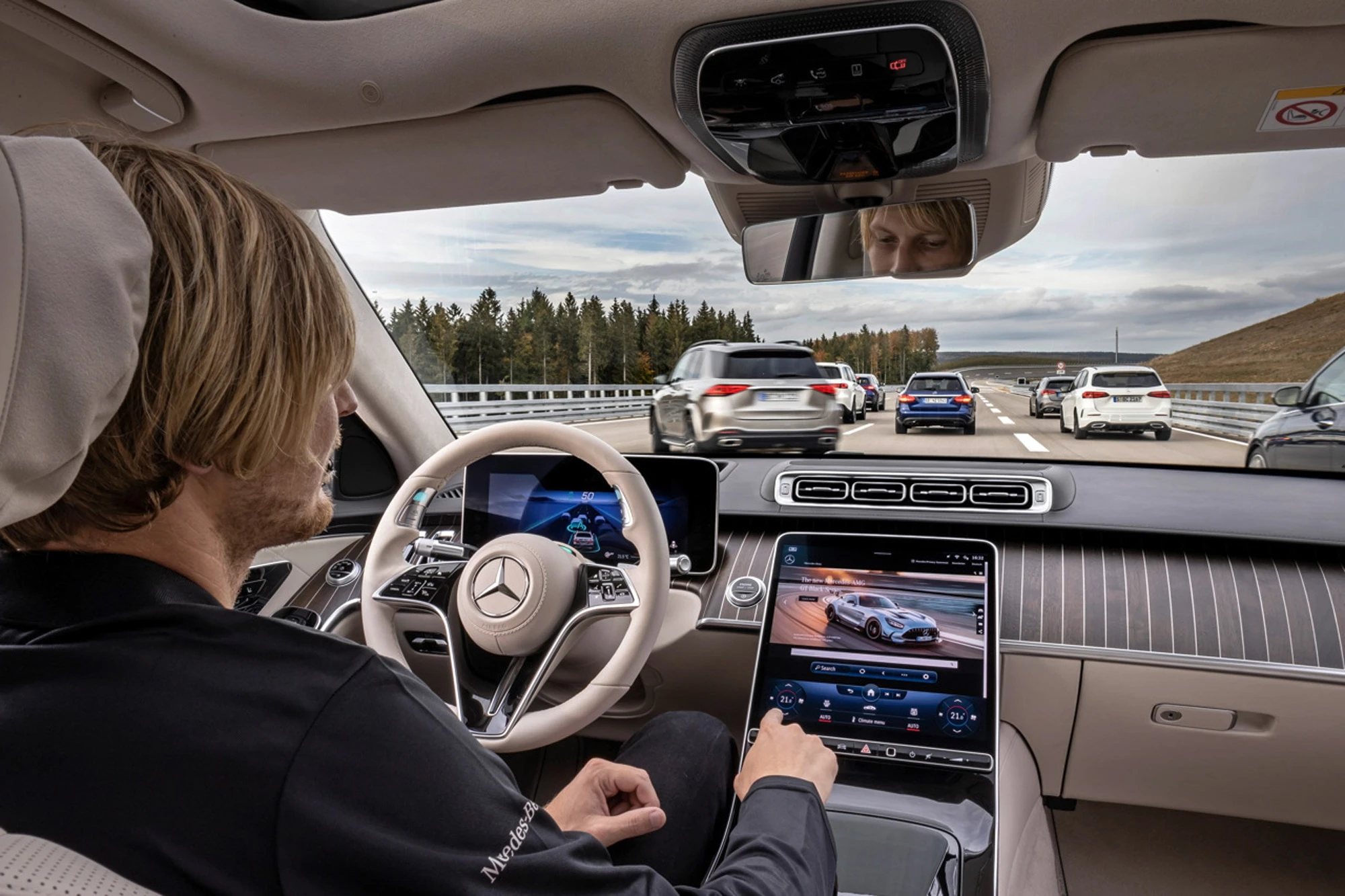 Automakers Pursue Level 3 Autonomy Amid Financial Concerns