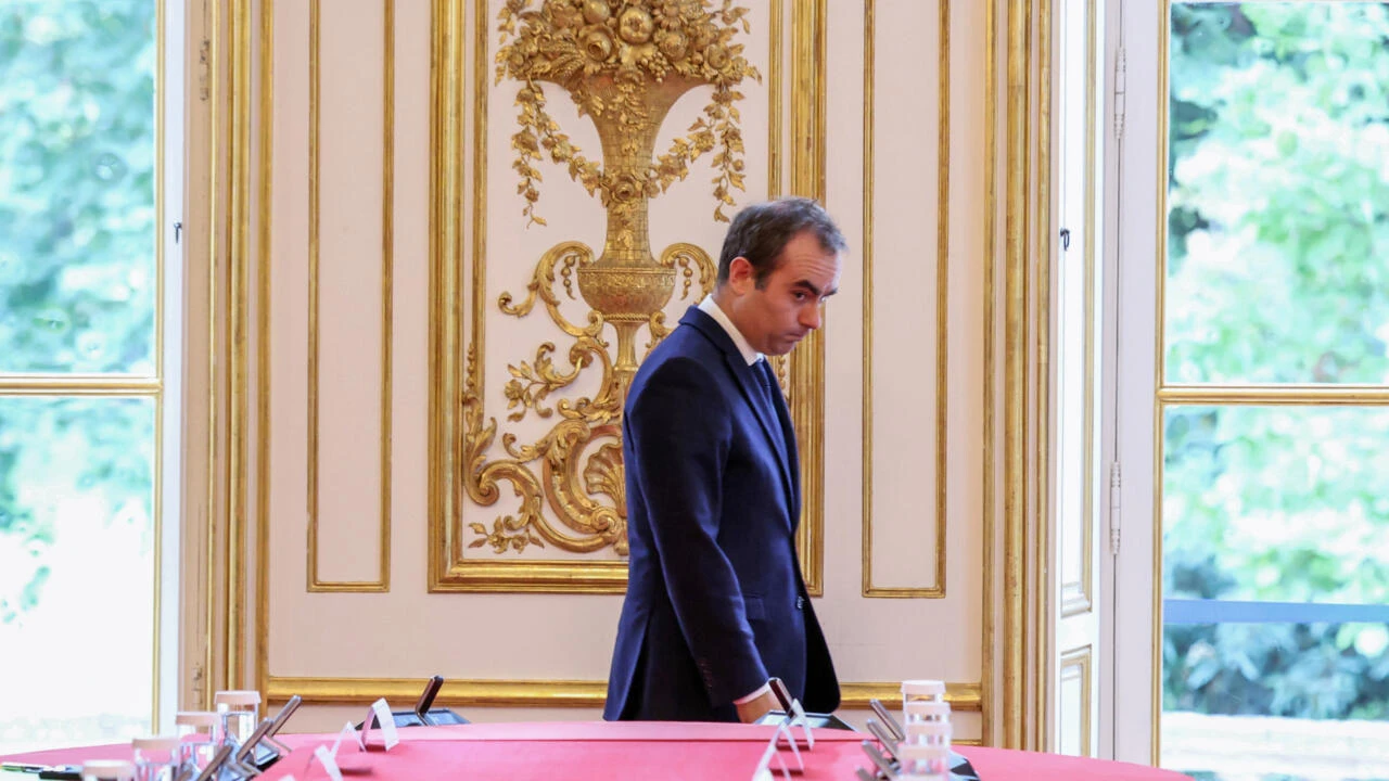 France passes 2026 budget amid Socialist support