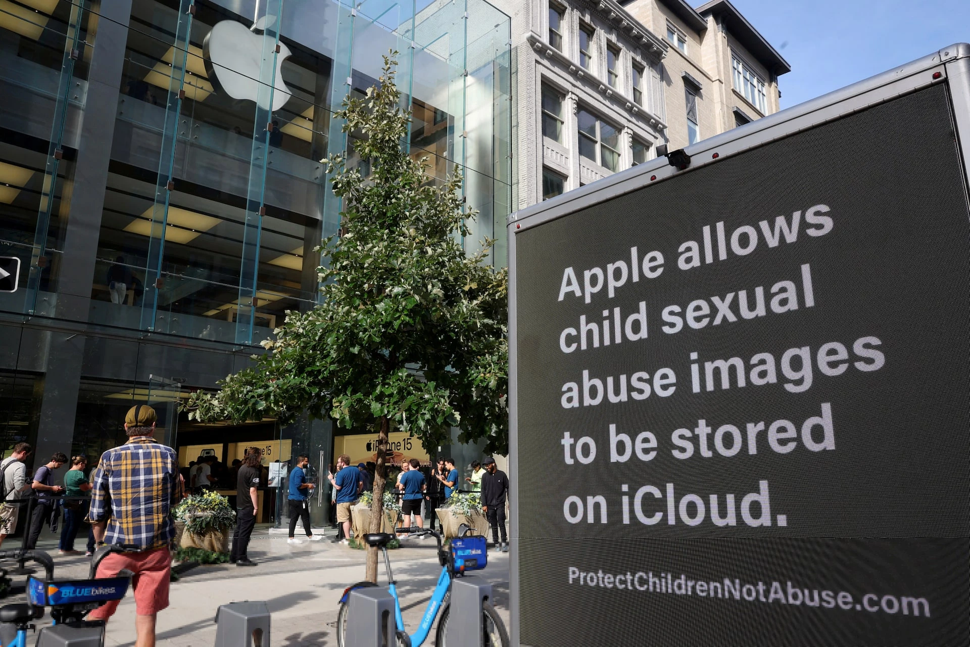 West Virginia AG sues Apple over iCloud CSAM claims