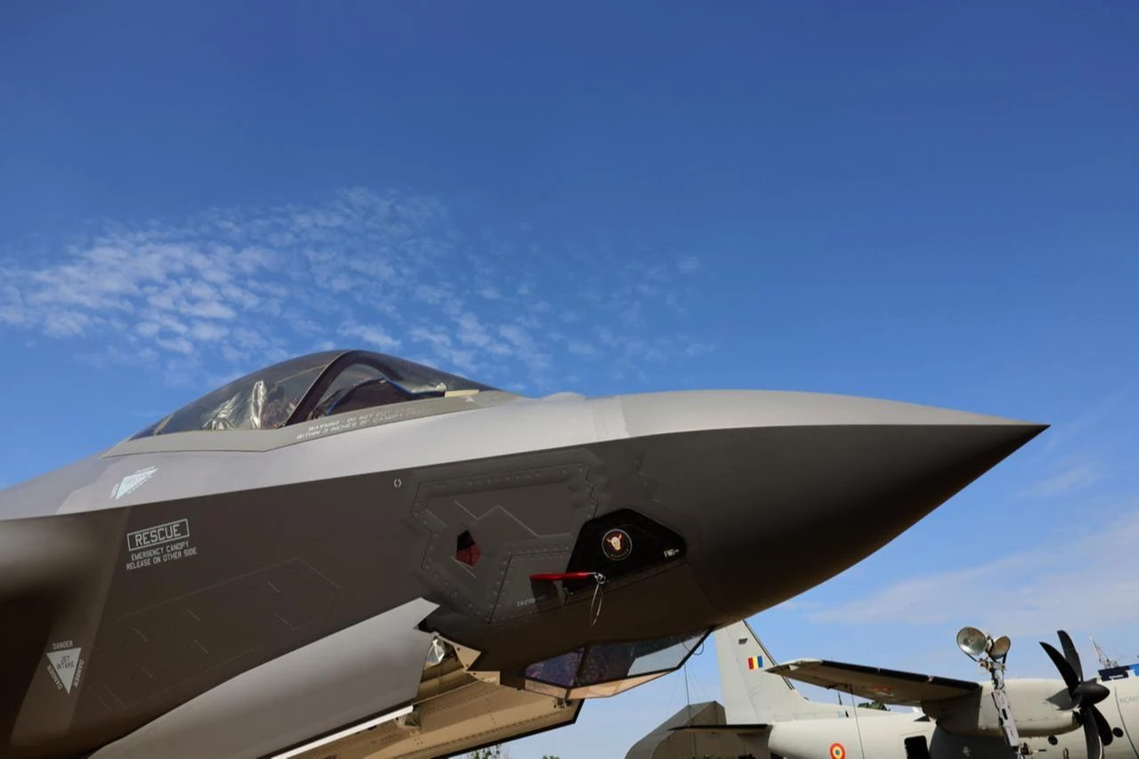 Germany Considers Joint Nuclear Deterrence with UK and France