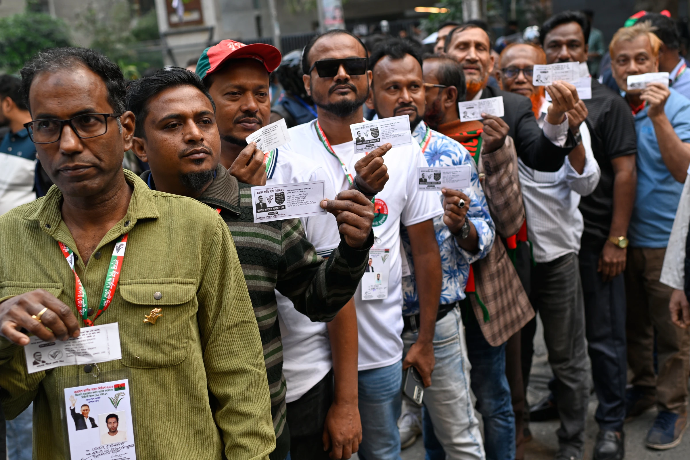 Bangladesh Holds Crucial Parliamentary Election Amid Political Turmoil