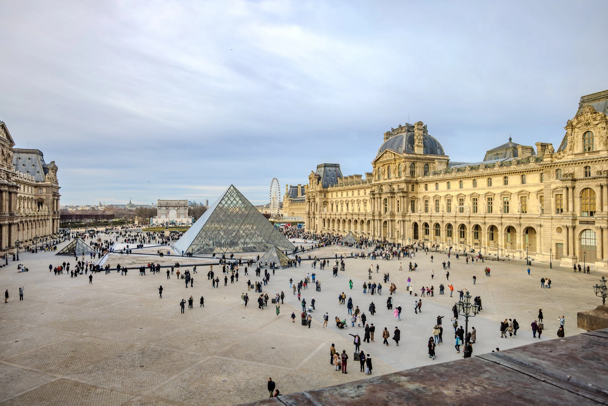 Nine Arrested in Louvre Ticket Fraud Investigation