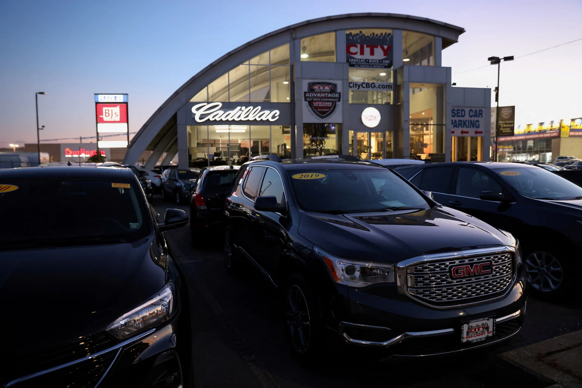 U.S. Automakers Face $50 Billion Loss Amid EV Sales Decline