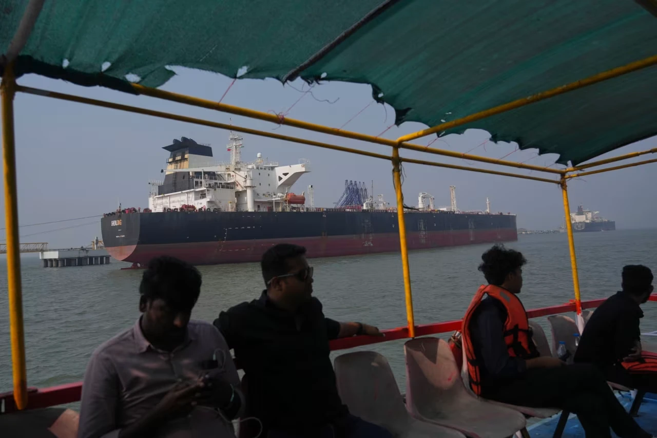 Iran Faces Economic Crisis Amid Ongoing Conflict
