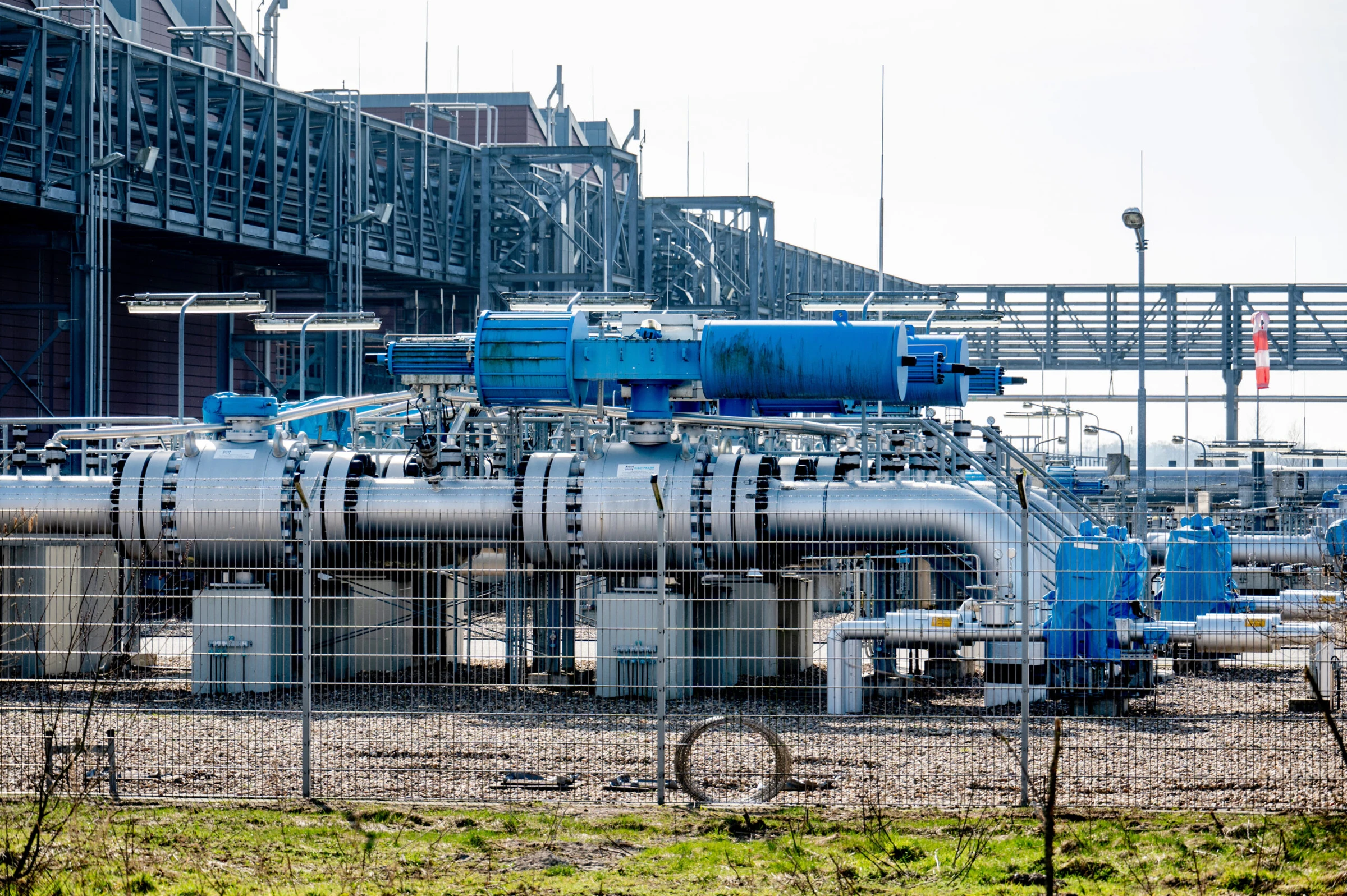 EU Energy Commissioner Urges Gradual Gas Storage Refill