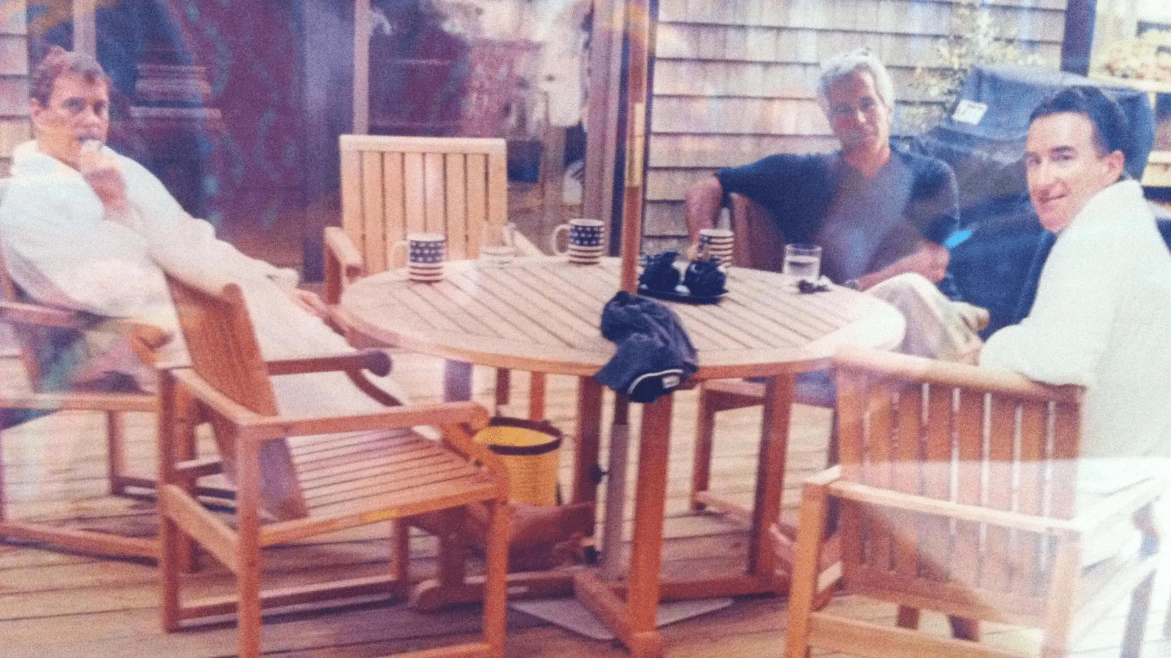 Photograph of Mandelson and Duke of York with Epstein surfaces