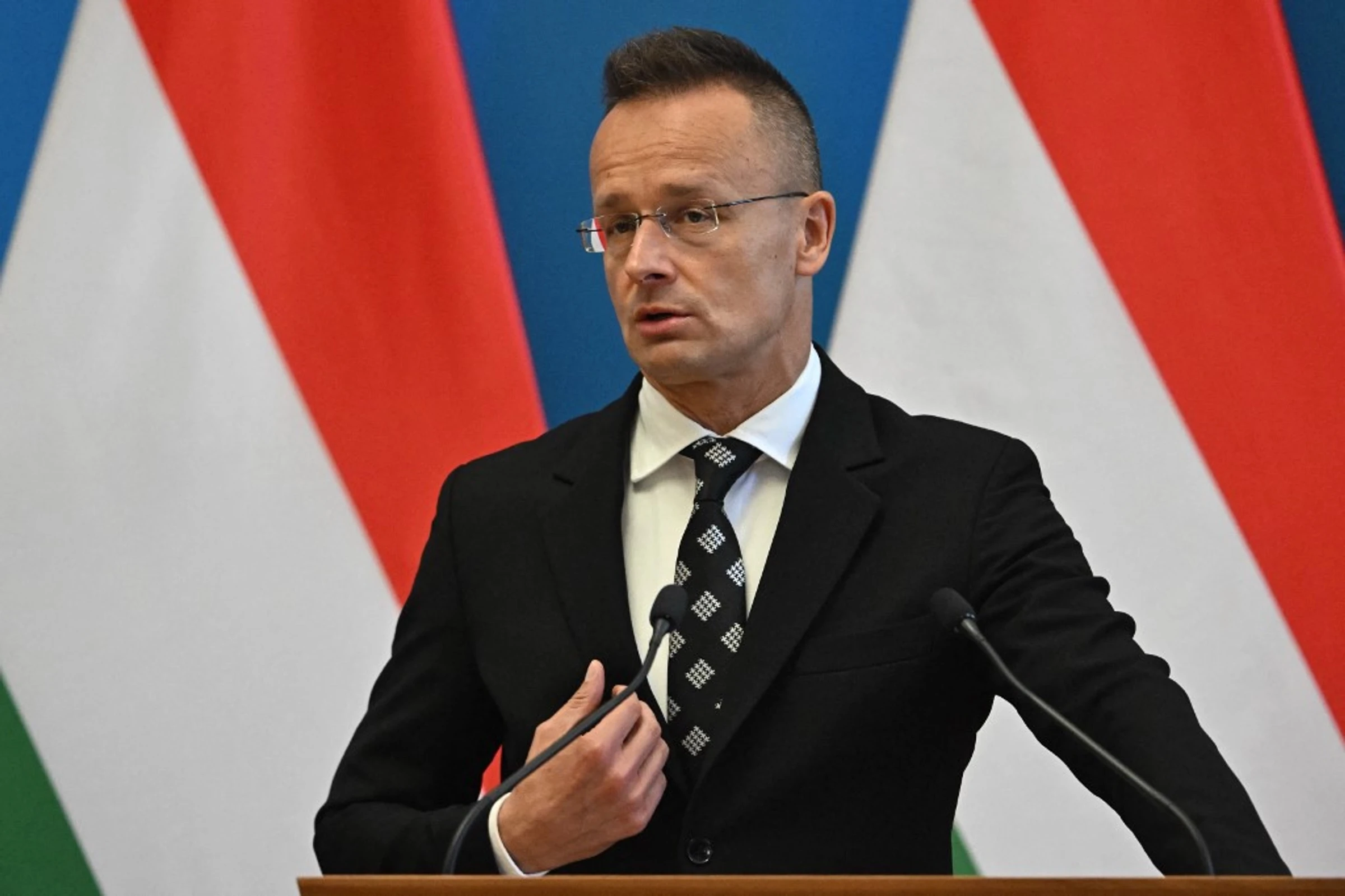 Hungary Blocks EU Loan to Ukraine Amid Tensions