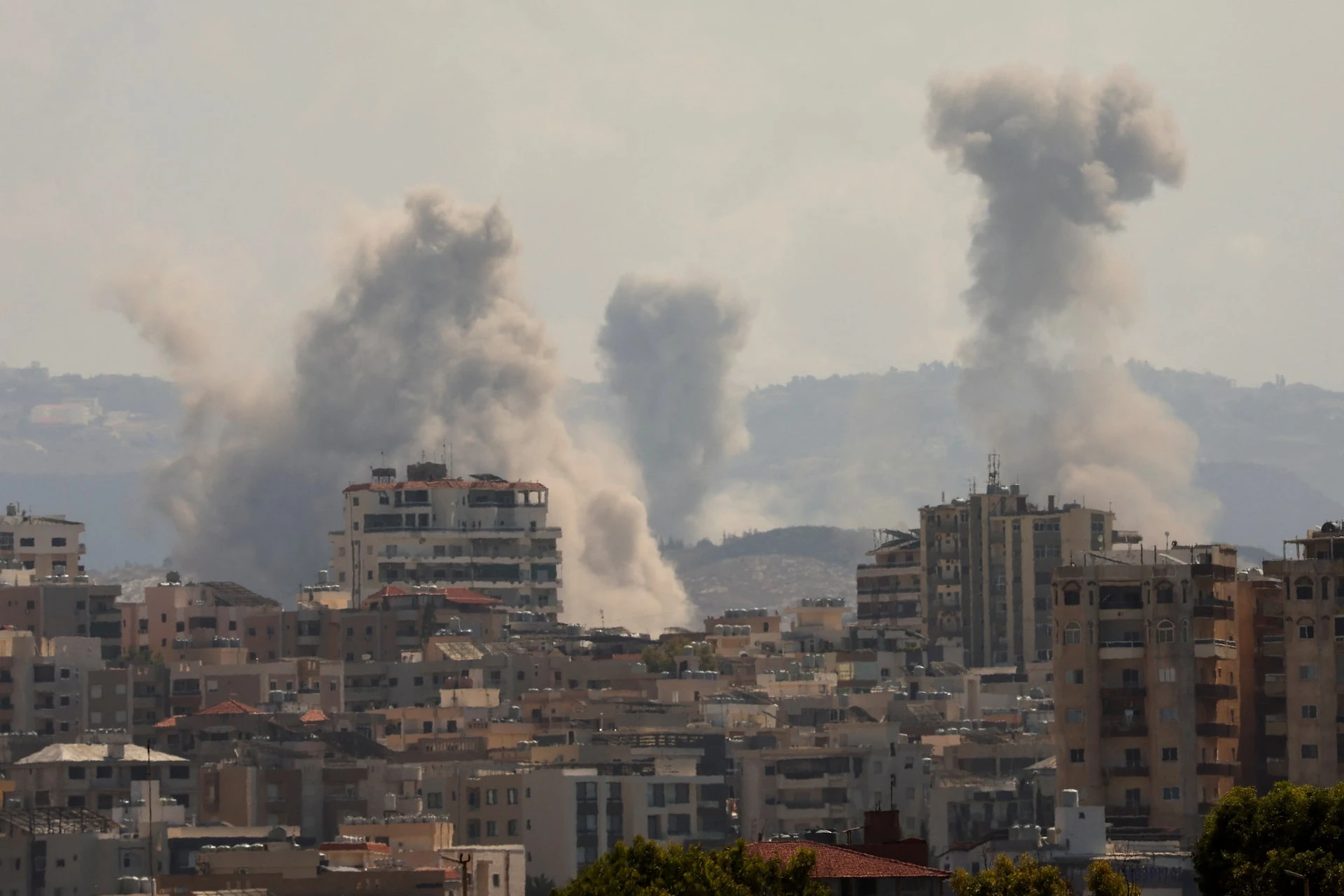 Israeli Airstrikes in Lebanon Kill Nine Amid Ceasefire