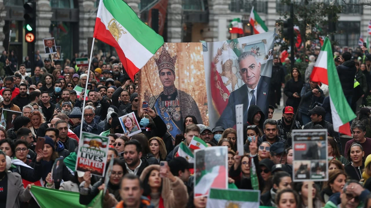Reza Pahlavi Addresses 250000 in Munich Protest Rally