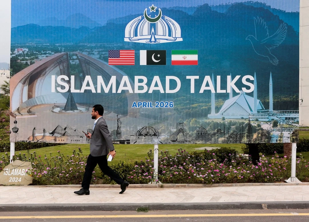 US and Iran Seek Temporary Accord Amid Nuclear Talks