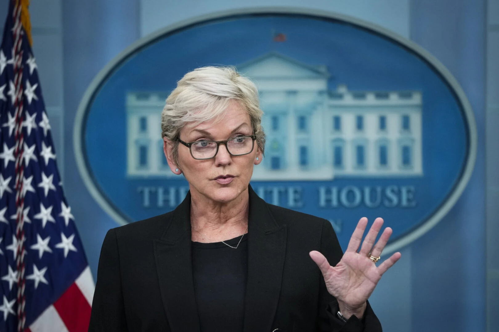 US officials meet energy executives amid market turmoil