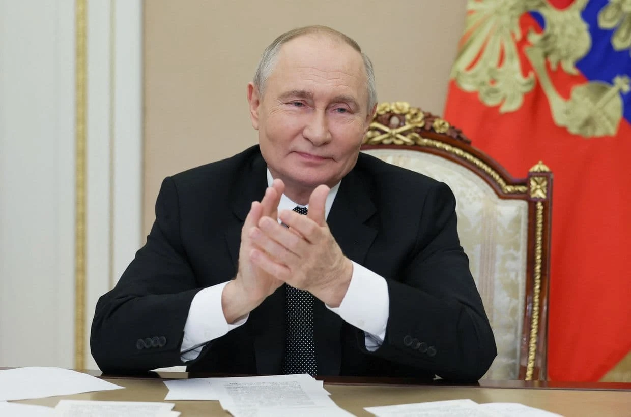 Putin Seeks Oligarch Contributions for Defense Budget