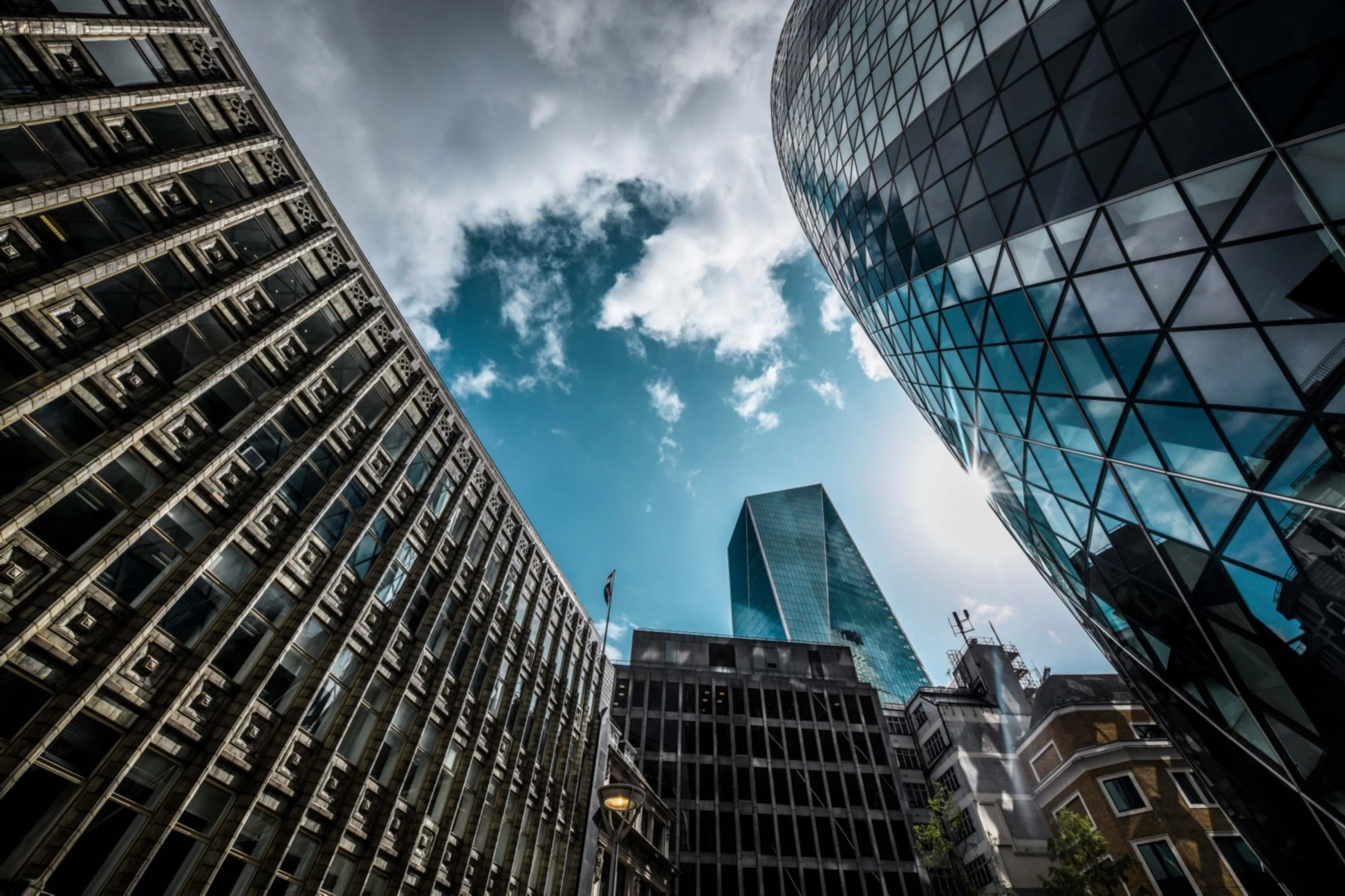 EY Item Club revises UK growth forecast to 0.9%