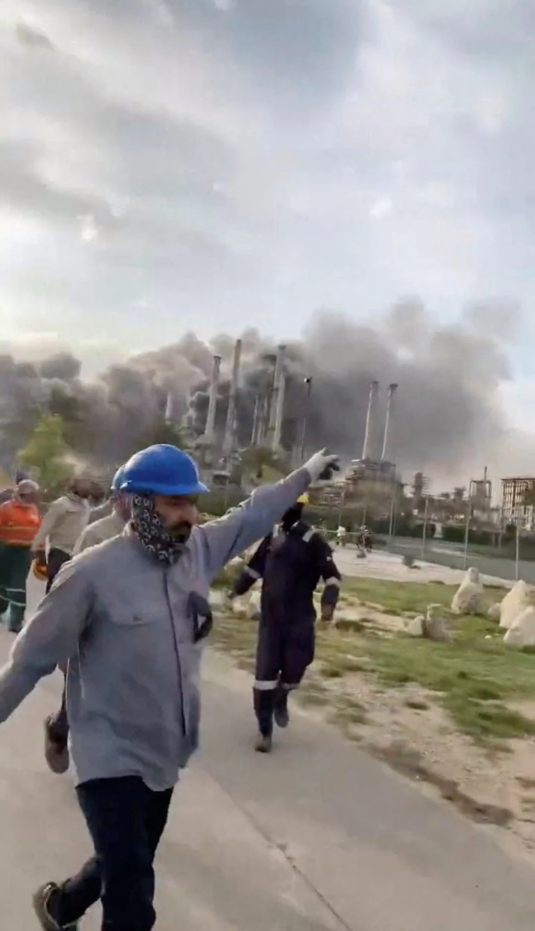 QatarEnergy Halts LNG Production After Drone Strikes