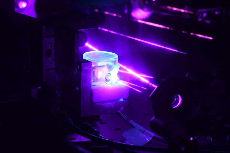 Physicists resolve proton size puzzle with new measurements