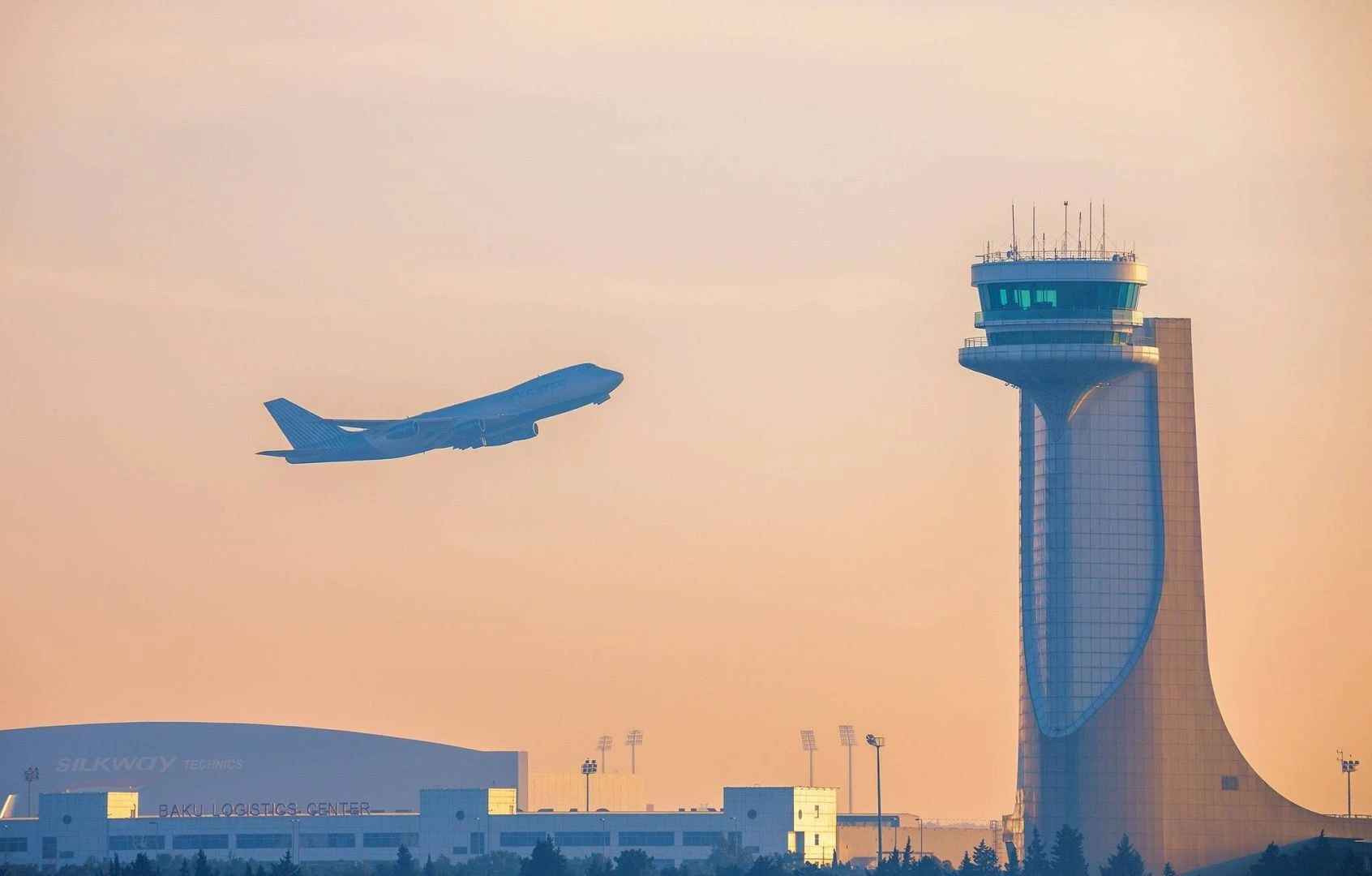 European Airports Face Jet Fuel Shortages Amid Conflict