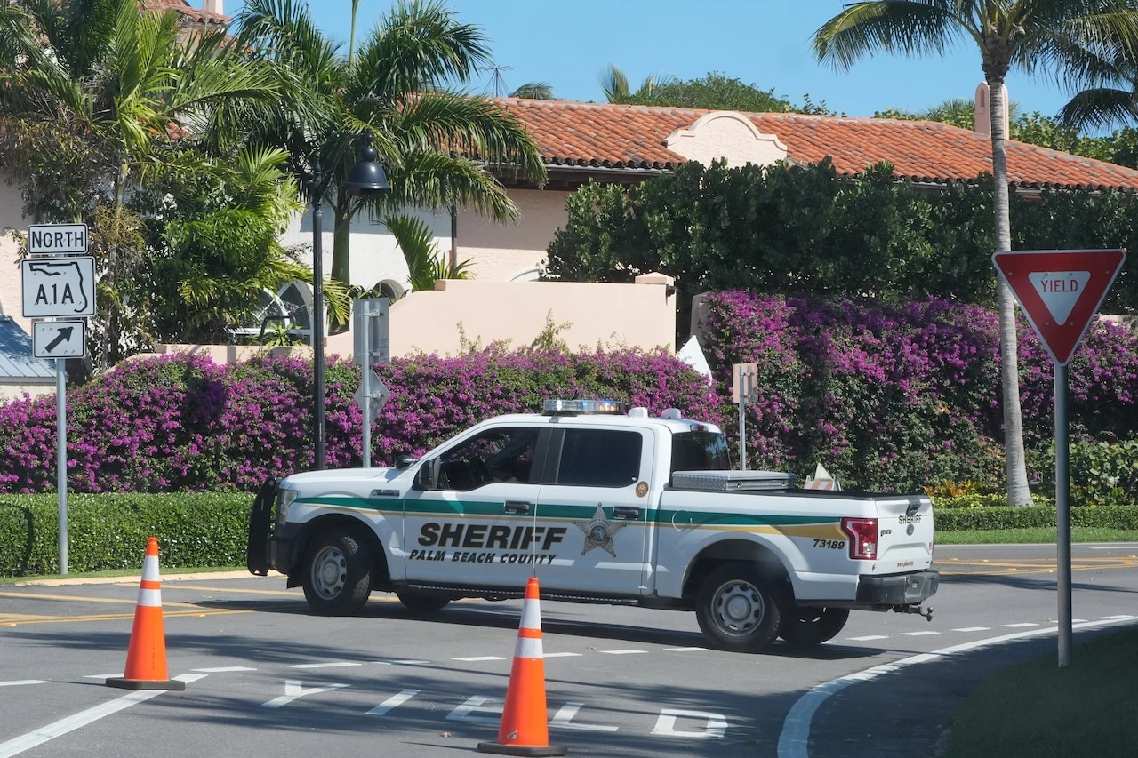 Man Shot Dead After Breaching Mar-a-Lago Security