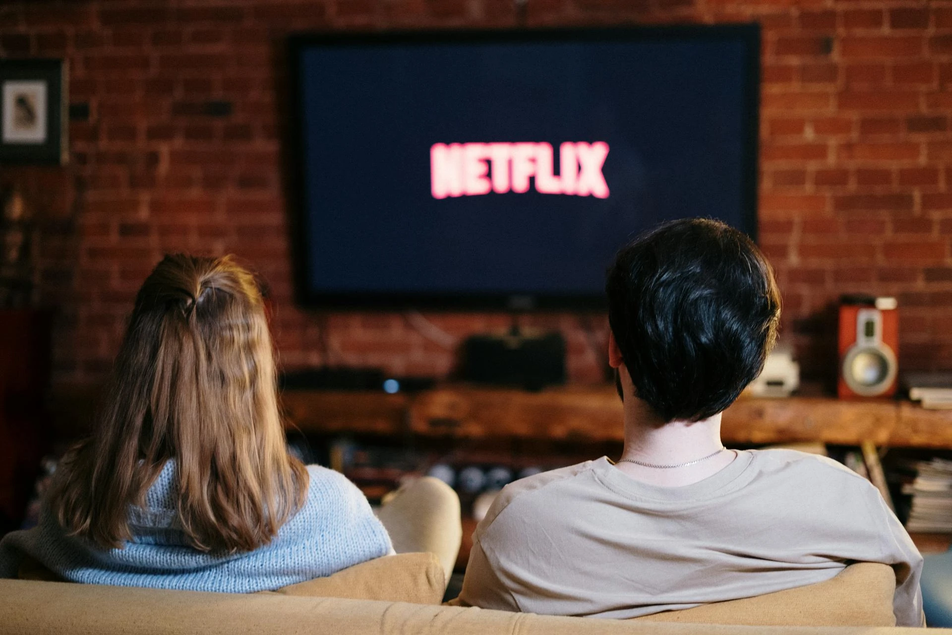 Netflix subscriber growth reaches 325 million globally