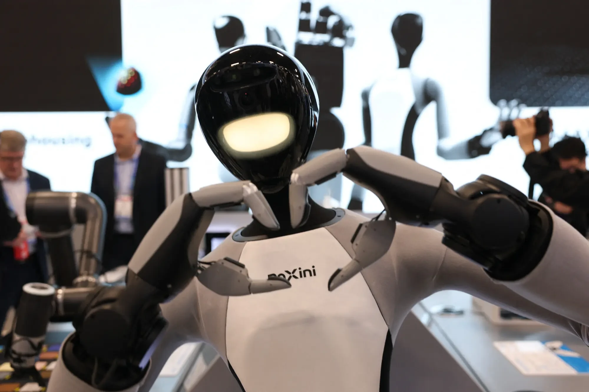 Arm Holdings Launches Physical AI Unit for Robotics