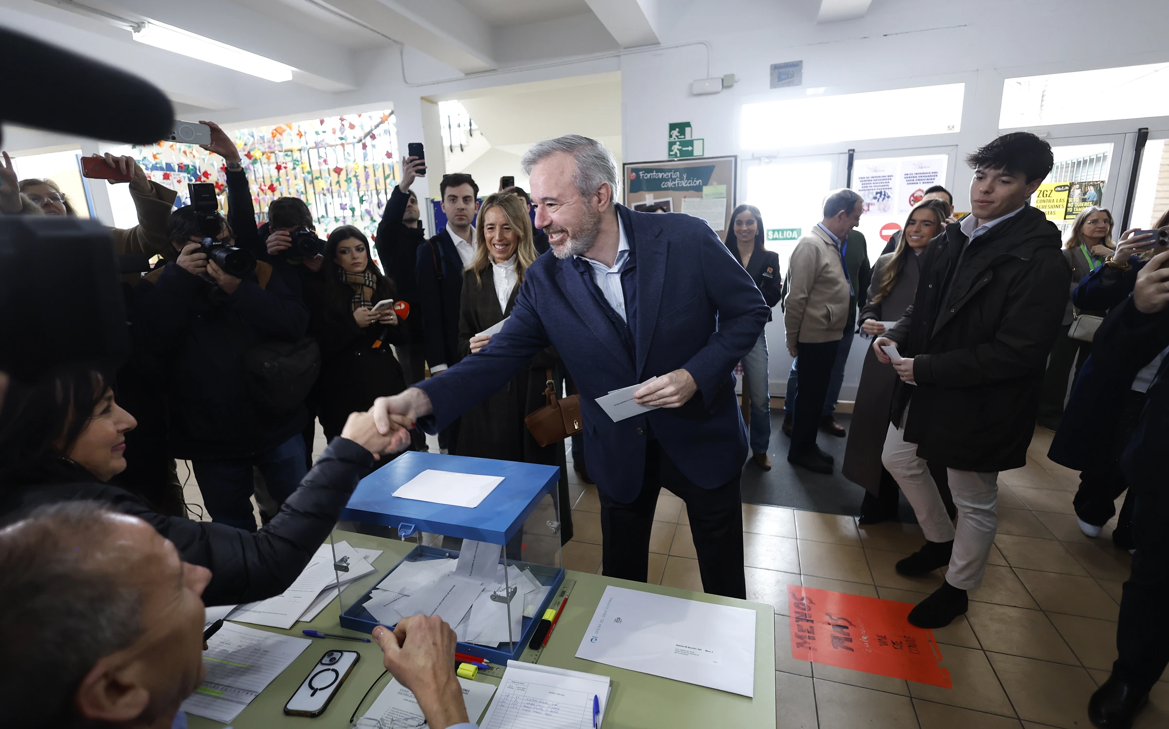 Popular Party Wins Aragón Election as Socialists Decline