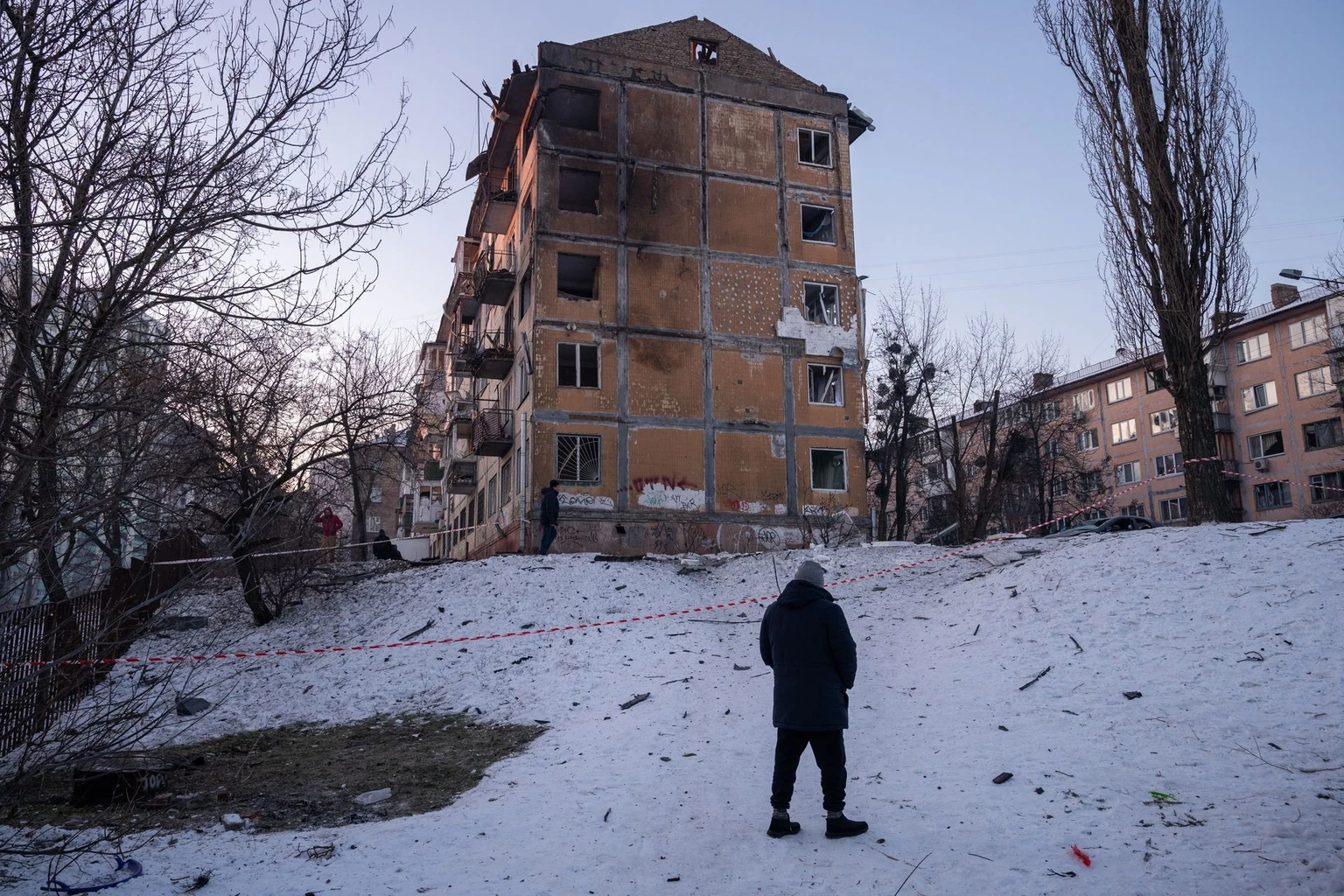 Explosions Rock Kyiv Ahead of Invasion Anniversary